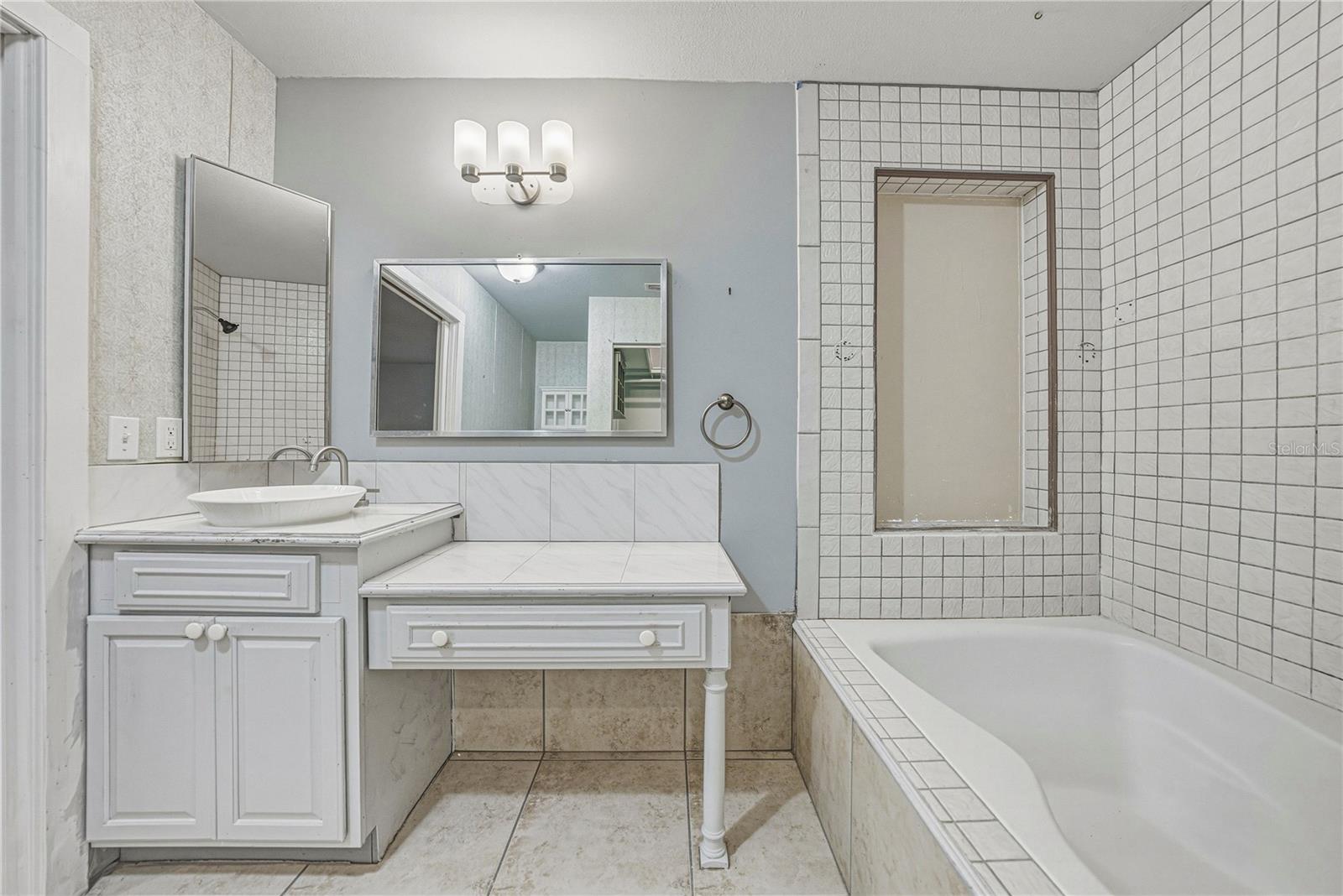 975 CALOOSA ESTATES DR, LABELLE, FL, 33935