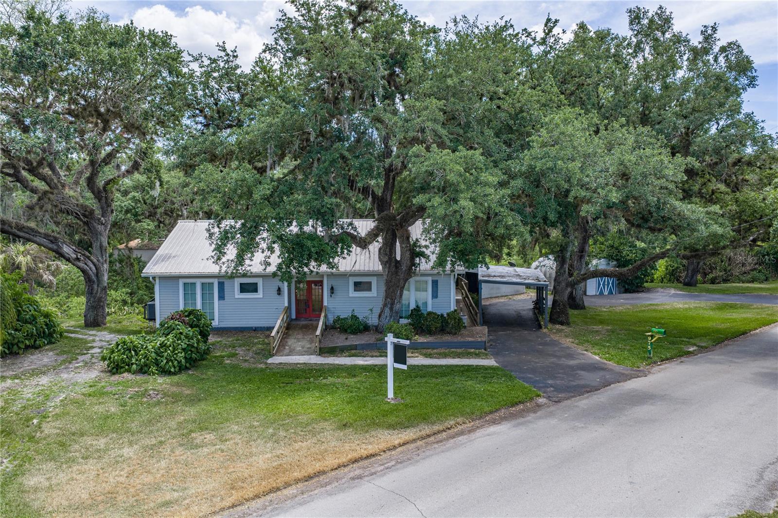 975 CALOOSA ESTATES DR, LABELLE, FL, 33935
