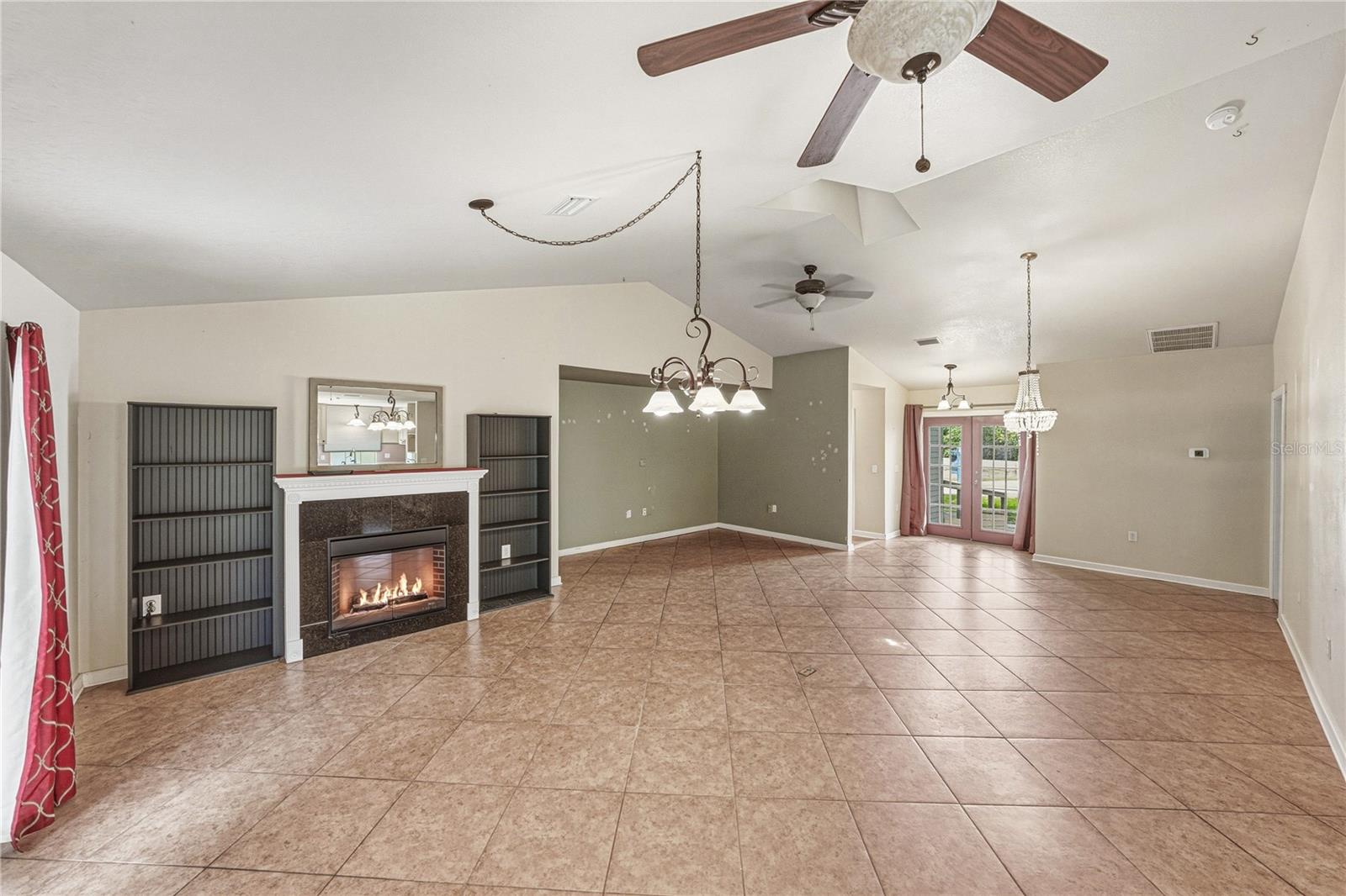 975 CALOOSA ESTATES DR, LABELLE, FL, 33935