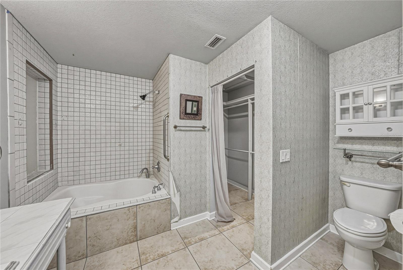 975 CALOOSA ESTATES DR, LABELLE, FL, 33935