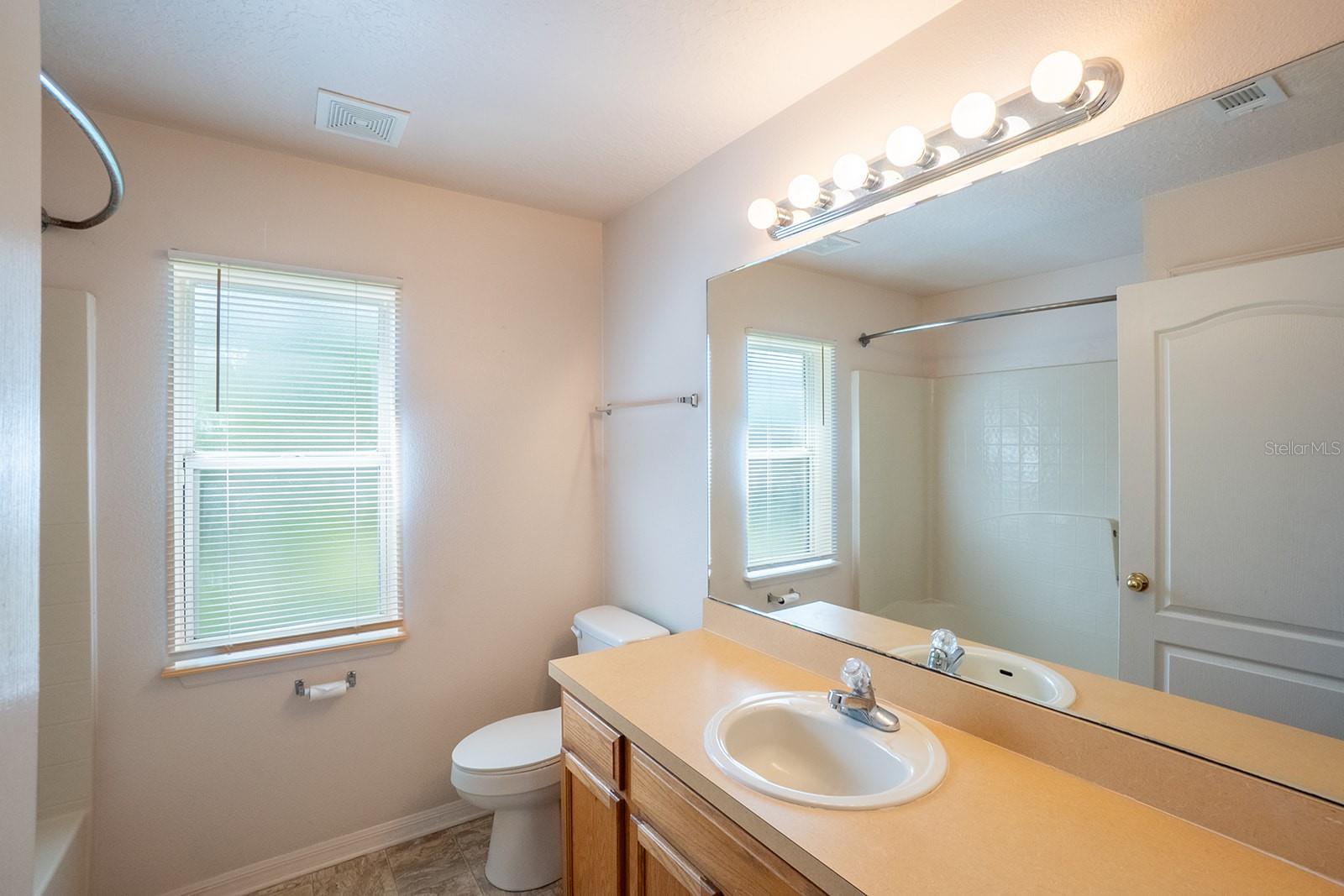 27 RED CLOVER LN, PALM COAST, FL, 32164