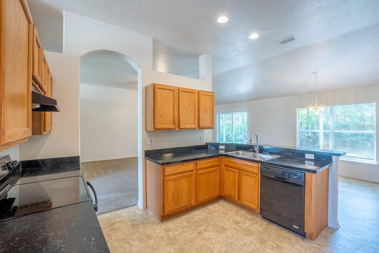 27 RED CLOVER LN, PALM COAST, FL, 32164