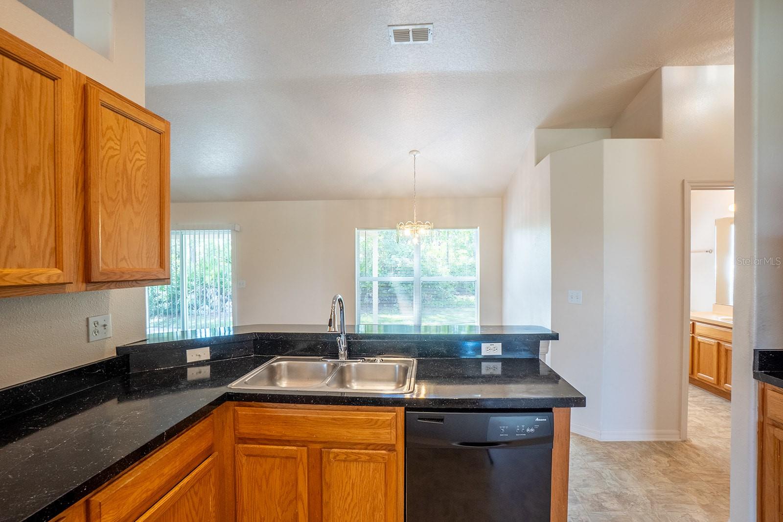 27 RED CLOVER LN, PALM COAST, FL, 32164