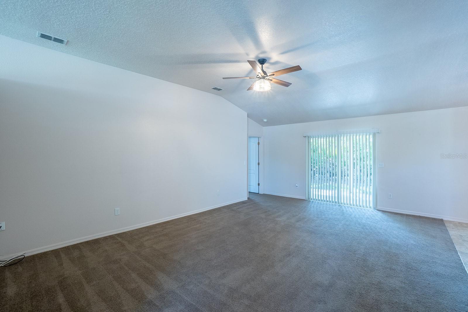 27 RED CLOVER LN, PALM COAST, FL, 32164