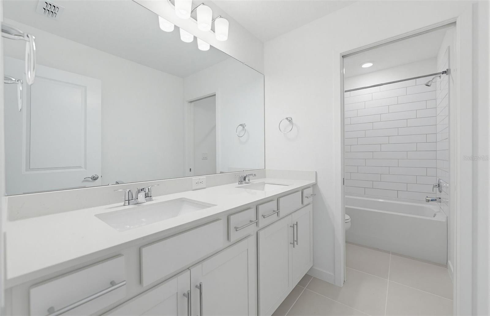 33458 BARNEBROOK DR, WESLEY CHAPEL, FL, 33545