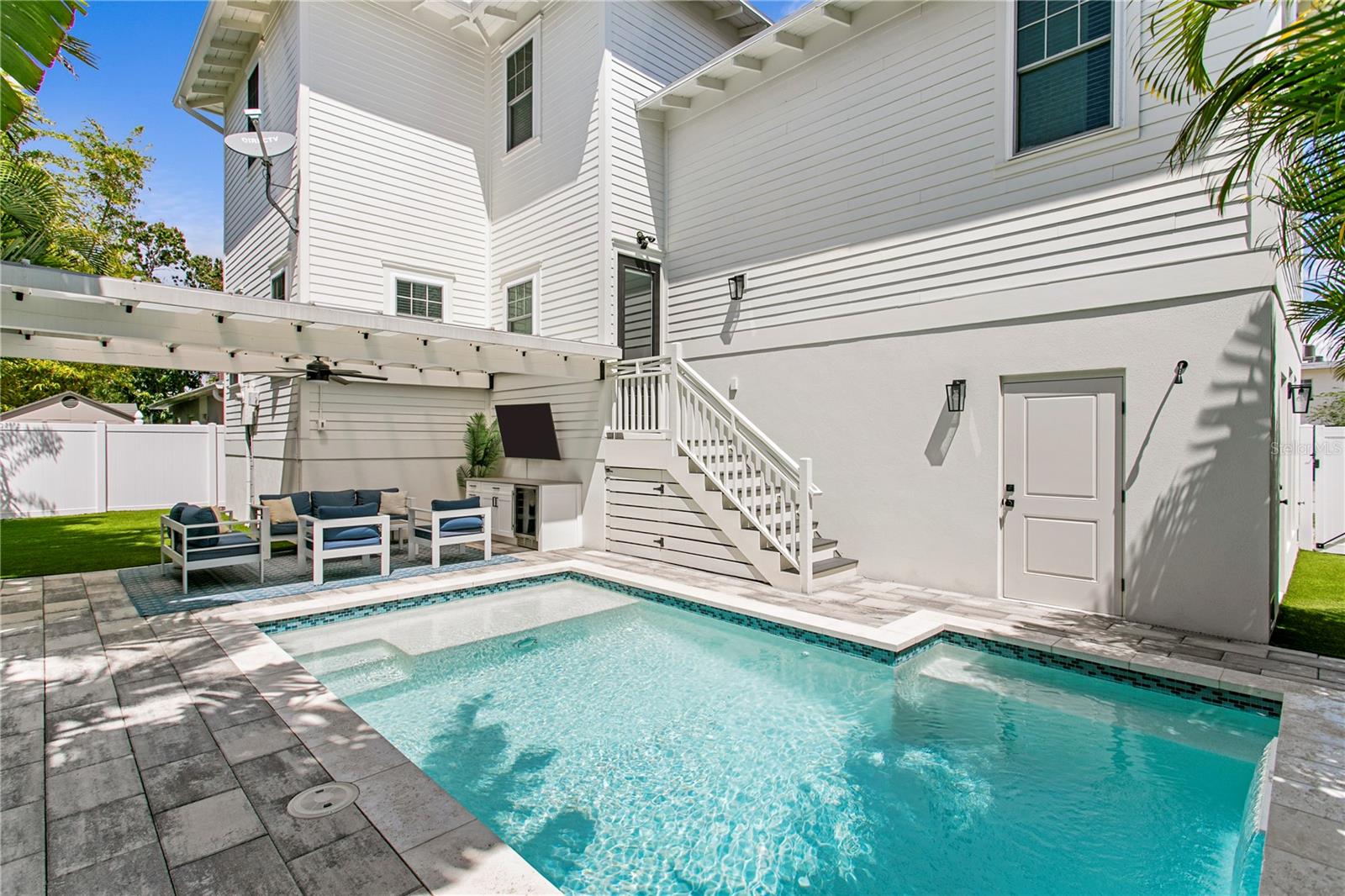 1223 5TH ST S, ST PETERSBURG, FL, 33701