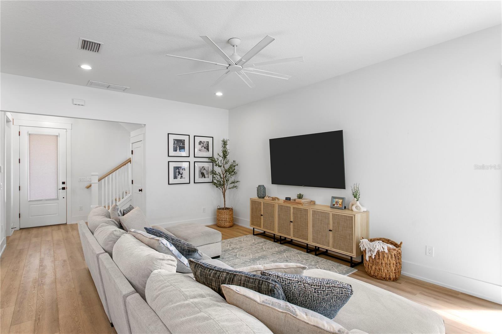 1223 5TH ST S, ST PETERSBURG, FL, 33701