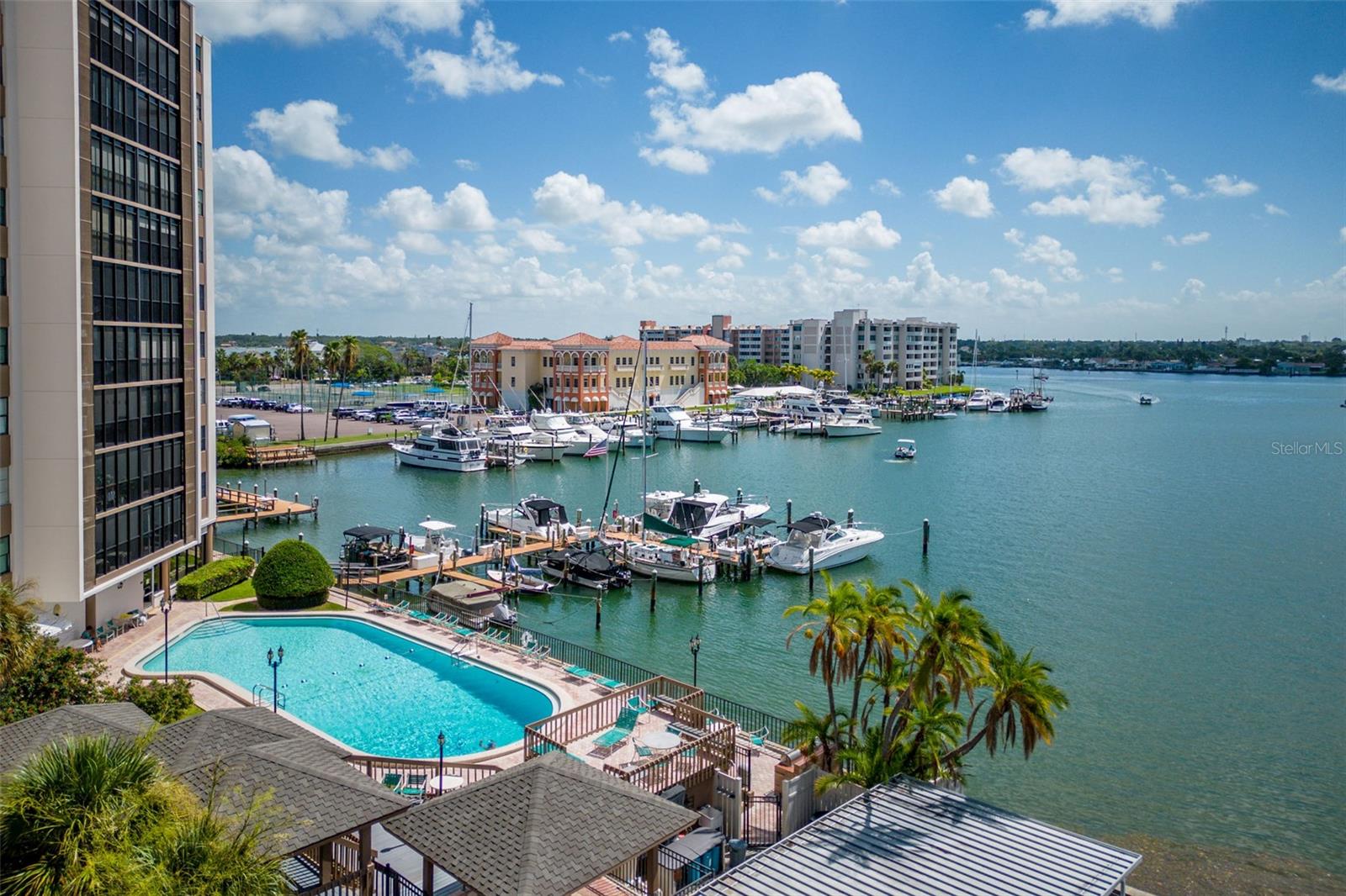 10355 PARADISE BLVD #113, TREASURE ISLAND, FL, 33706