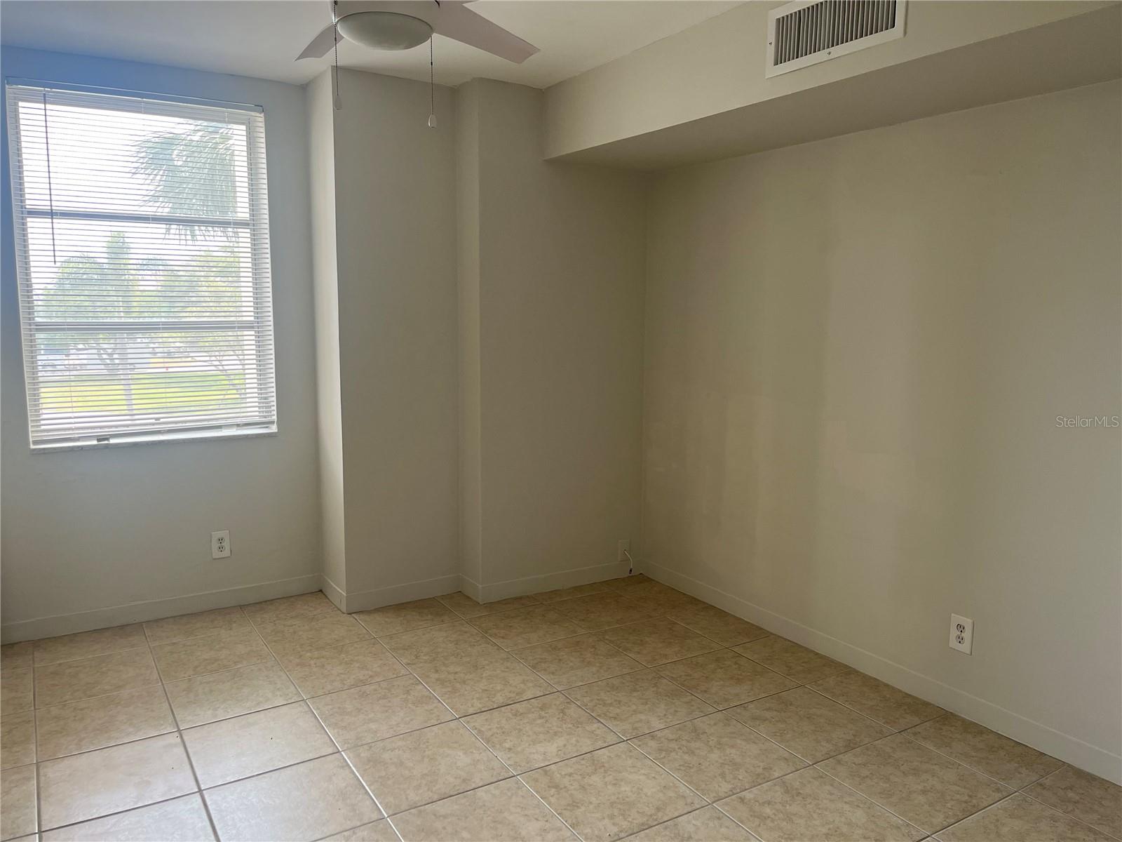 10355 PARADISE BLVD #113, TREASURE ISLAND, FL, 33706