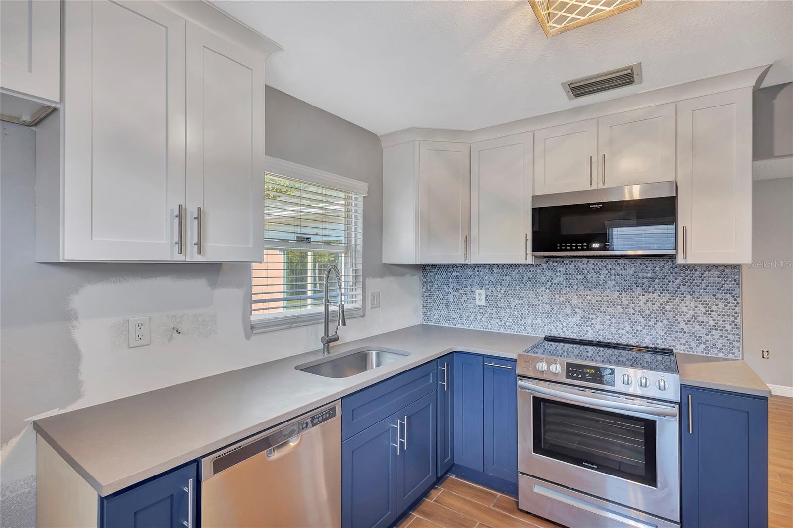7737 MITCHELL RANCH RD, NEW PORT RICHEY, FL, 34655