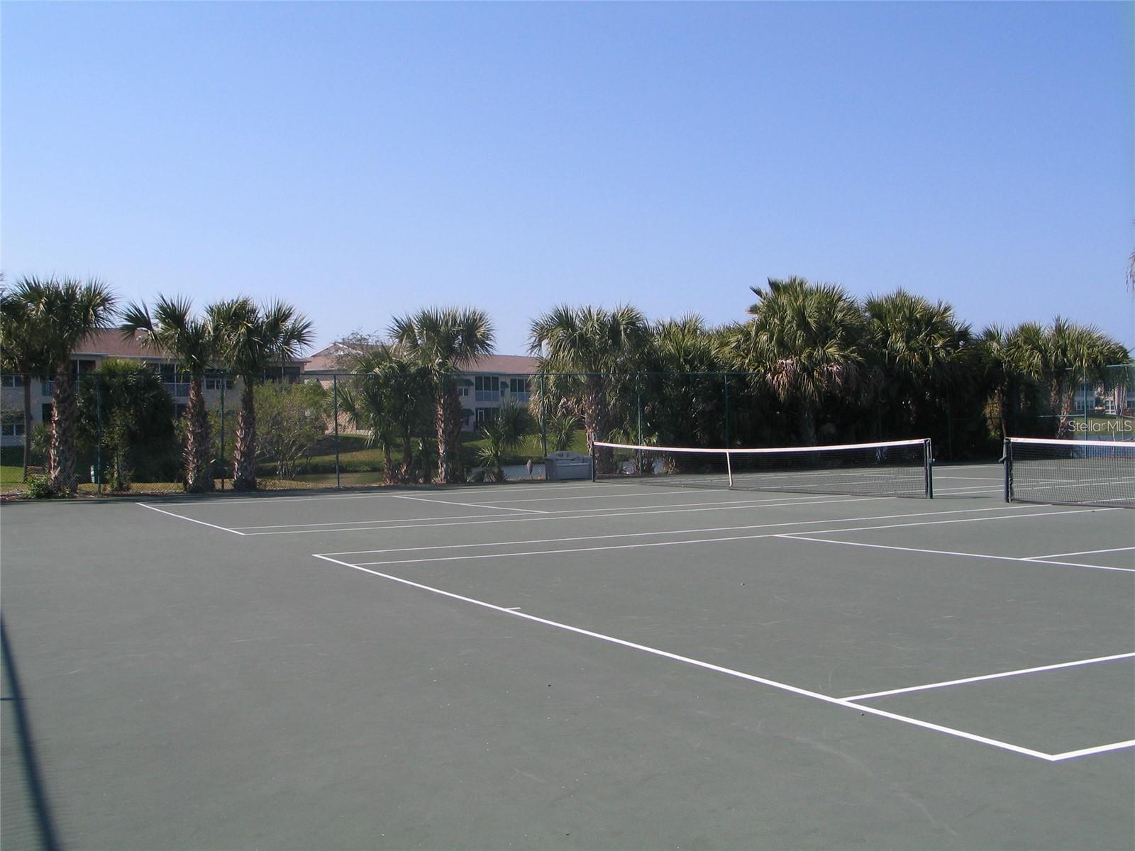 10033 64TH AVE N #4, ST PETERSBURG, FL, 33708