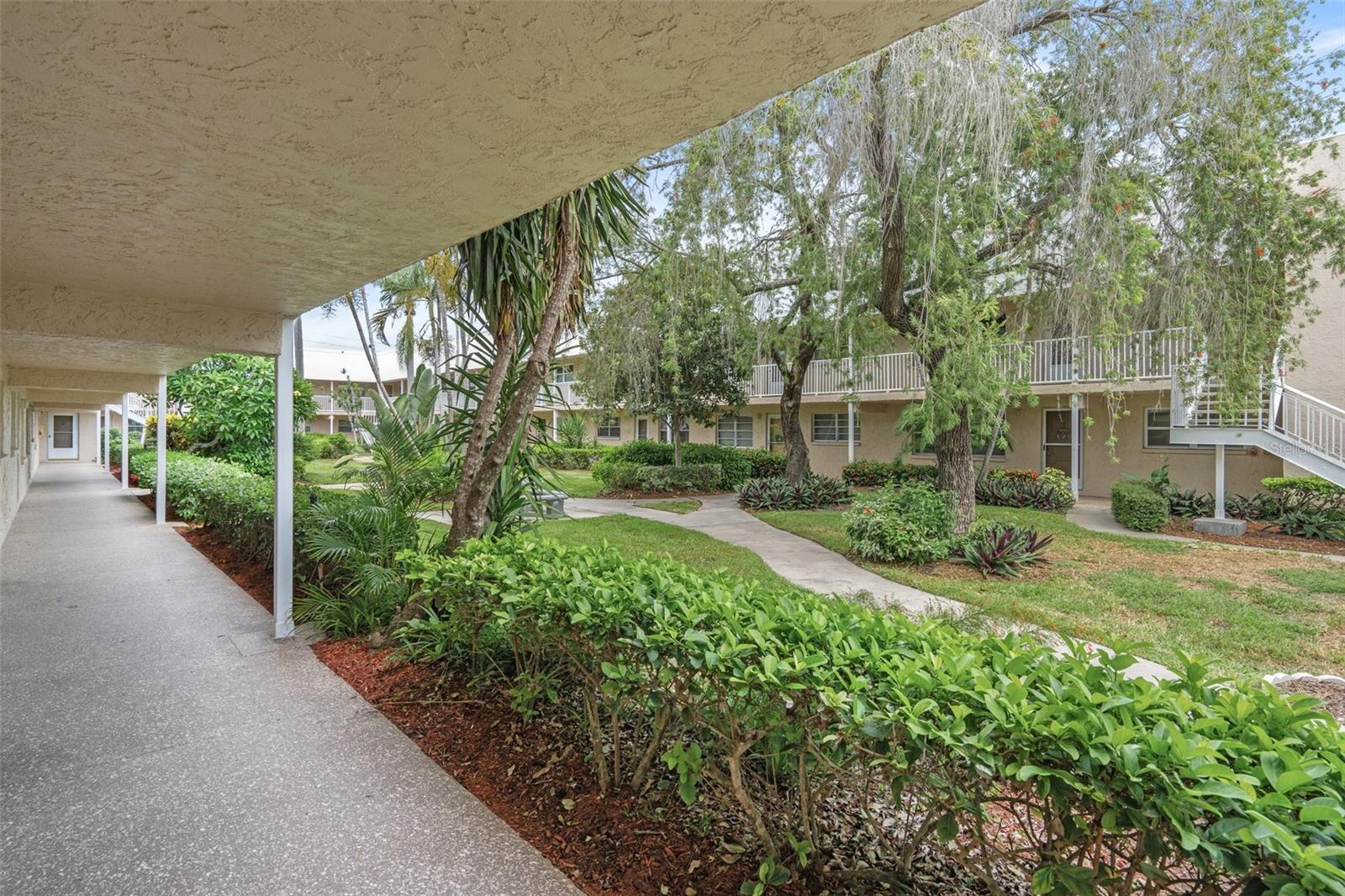 10033 64TH AVE N #4, ST PETERSBURG, FL, 33708