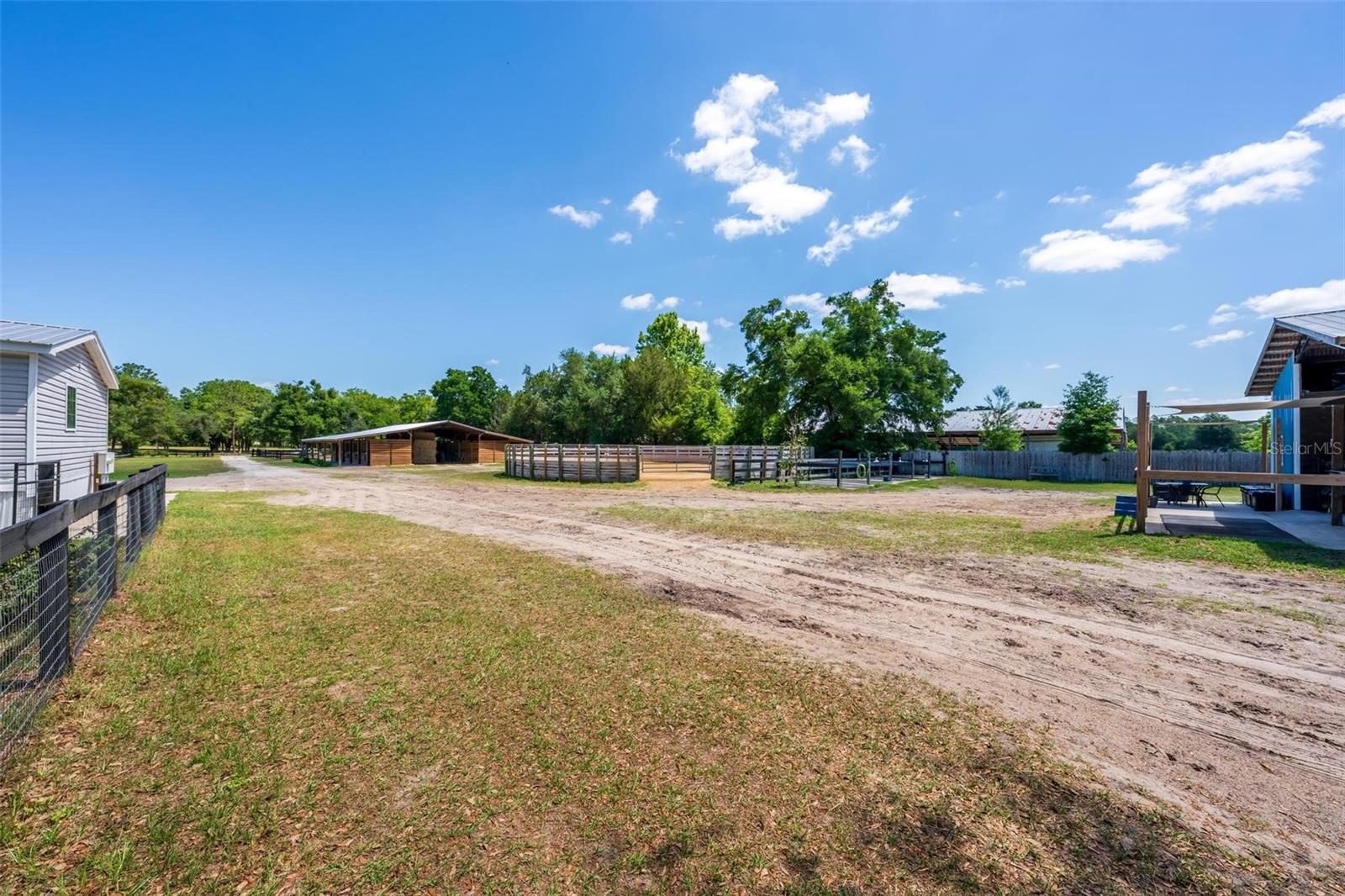 18350 SE 42ND PL, MORRISTON, FL, 32668