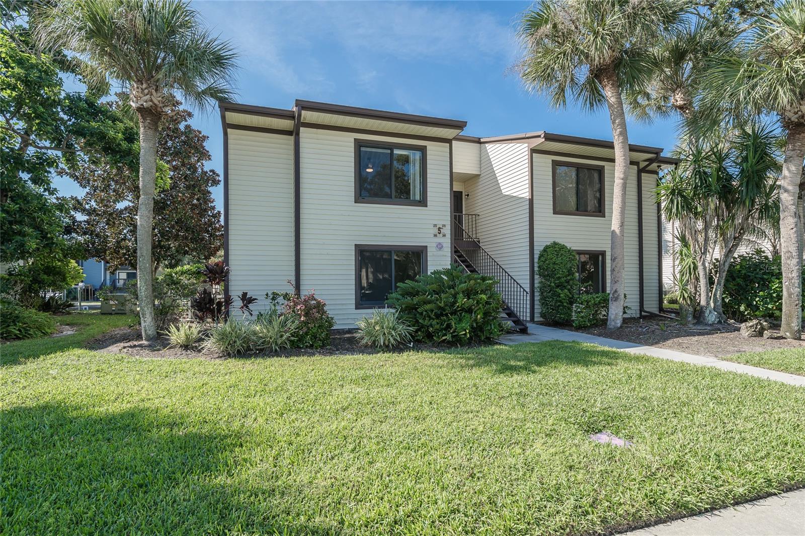 372 MOORINGS COVE DR #372, TARPON SPRINGS, FL, 34689