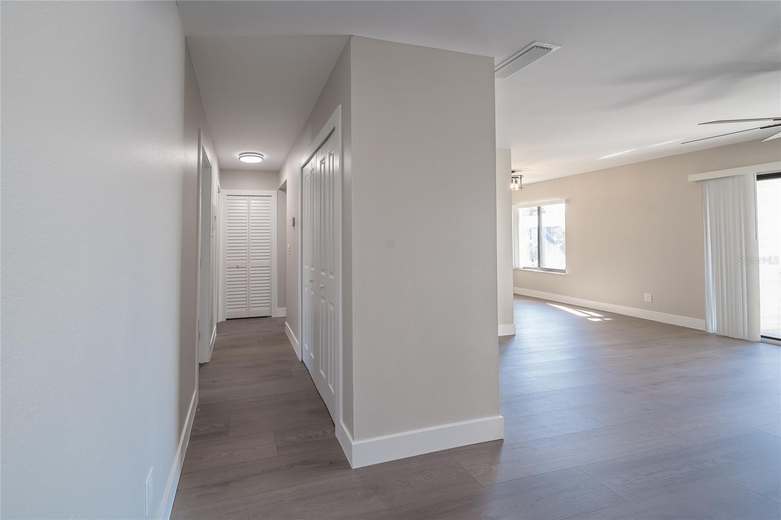 372 MOORINGS COVE DR #372, TARPON SPRINGS, FL, 34689