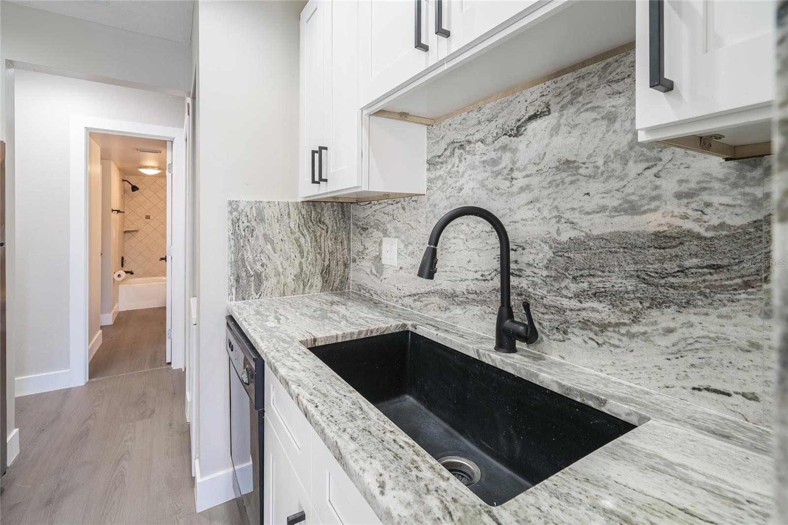 372 MOORINGS COVE DR #372, TARPON SPRINGS, FL, 34689