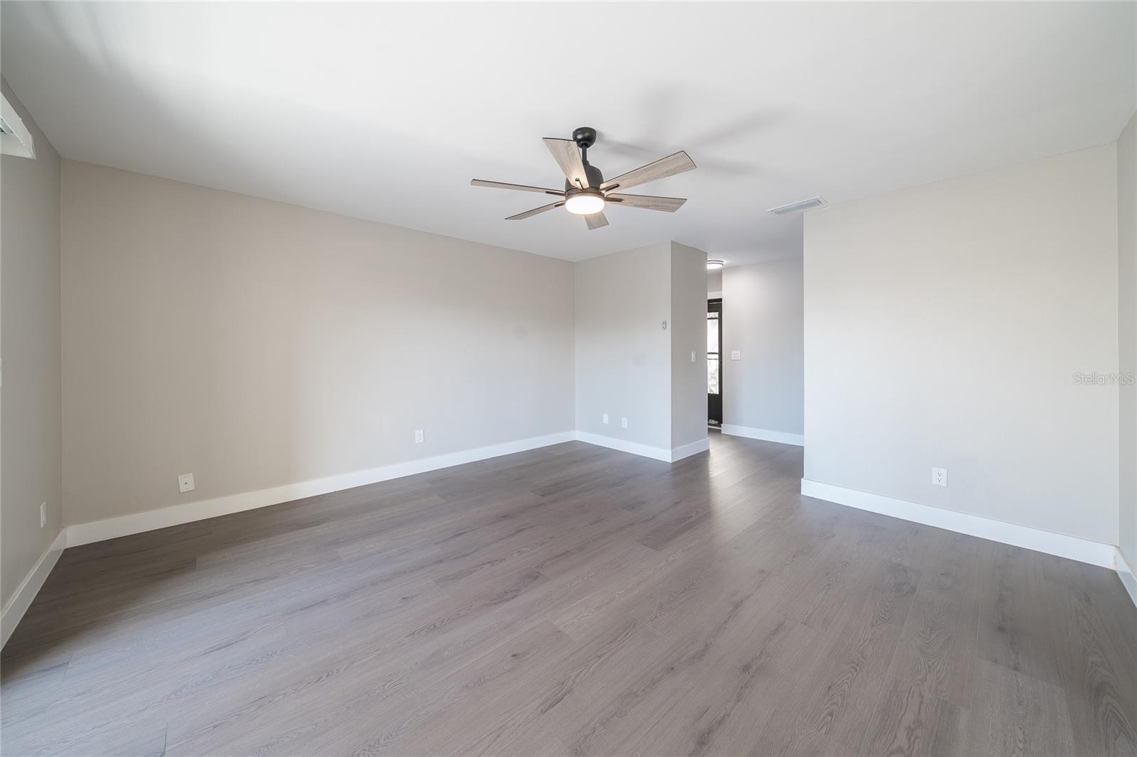 372 MOORINGS COVE DR #372, TARPON SPRINGS, FL, 34689