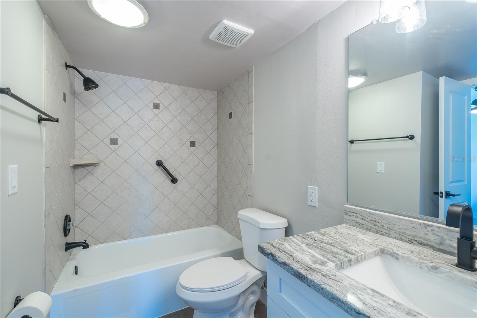 372 MOORINGS COVE DR #372, TARPON SPRINGS, FL, 34689