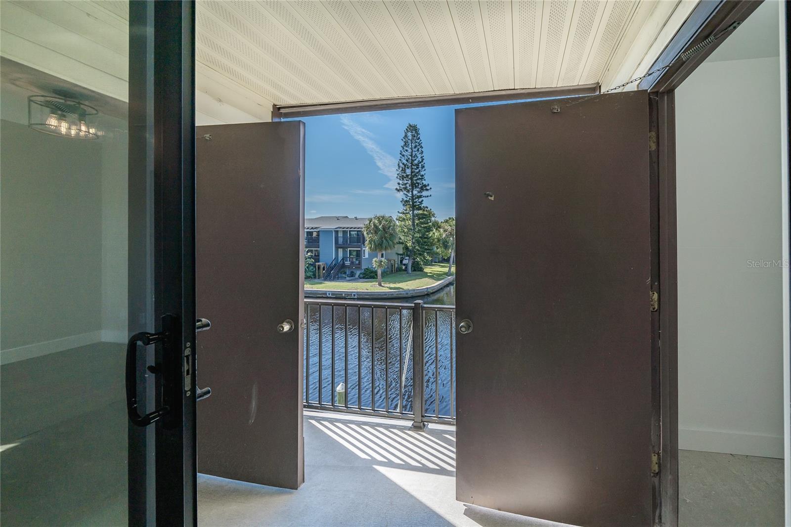 372 MOORINGS COVE DR #372, TARPON SPRINGS, FL, 34689