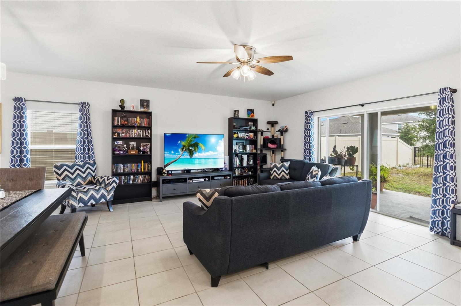 1275 ISLAND SLOUGH LN, DAVENPORT, FL, 33837