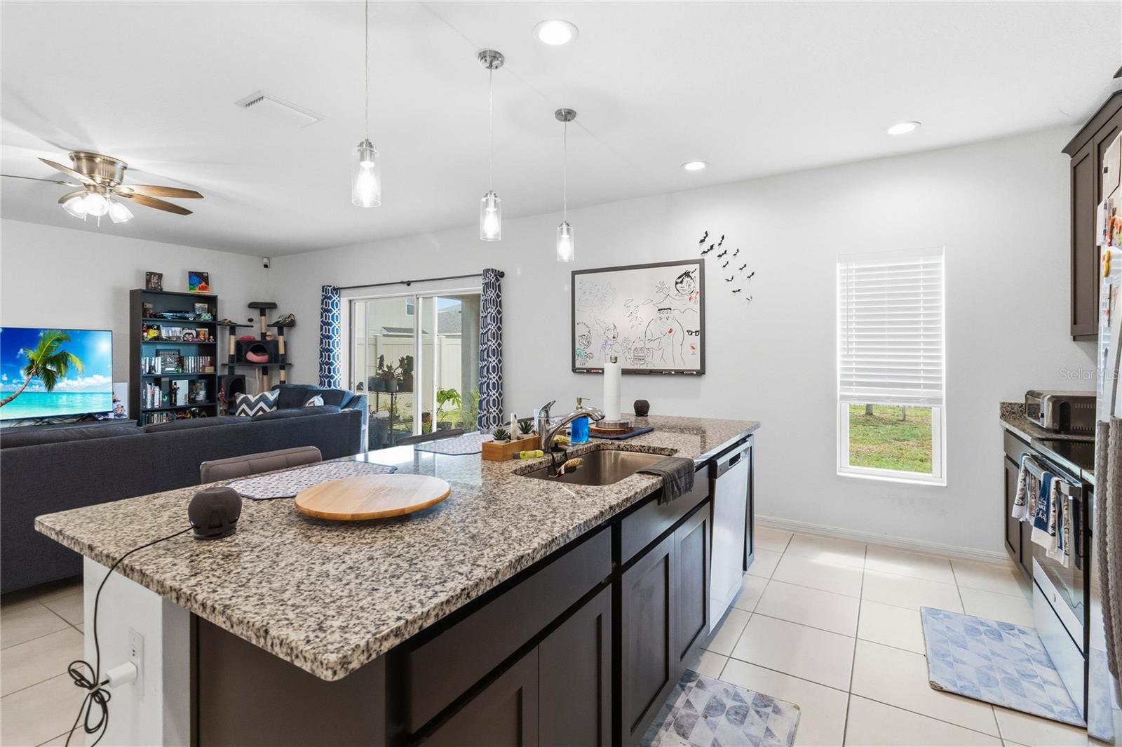 1275 ISLAND SLOUGH LN, DAVENPORT, FL, 33837