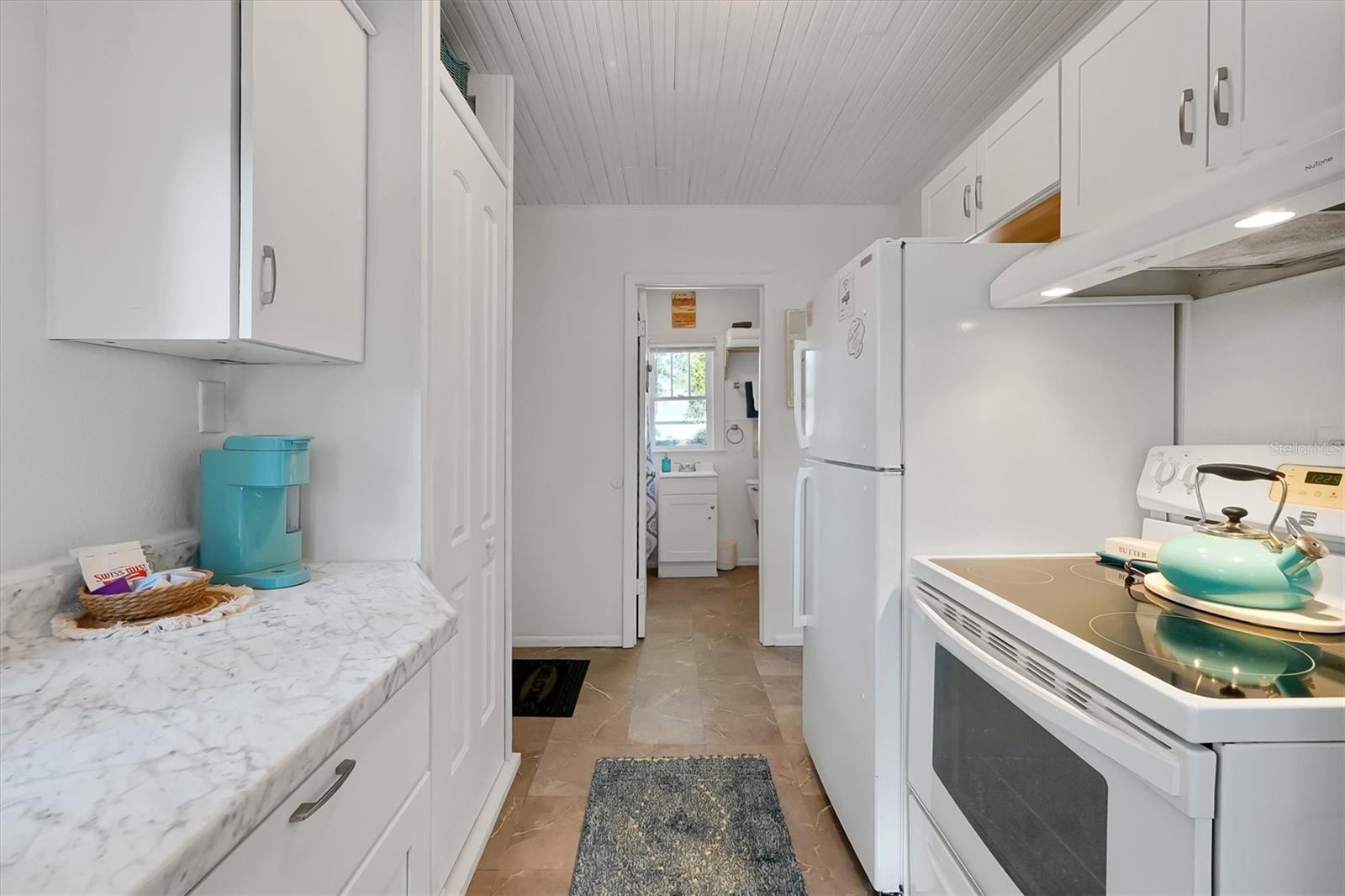220 AVOCADO AVE, SANFORD, FL, 32771
