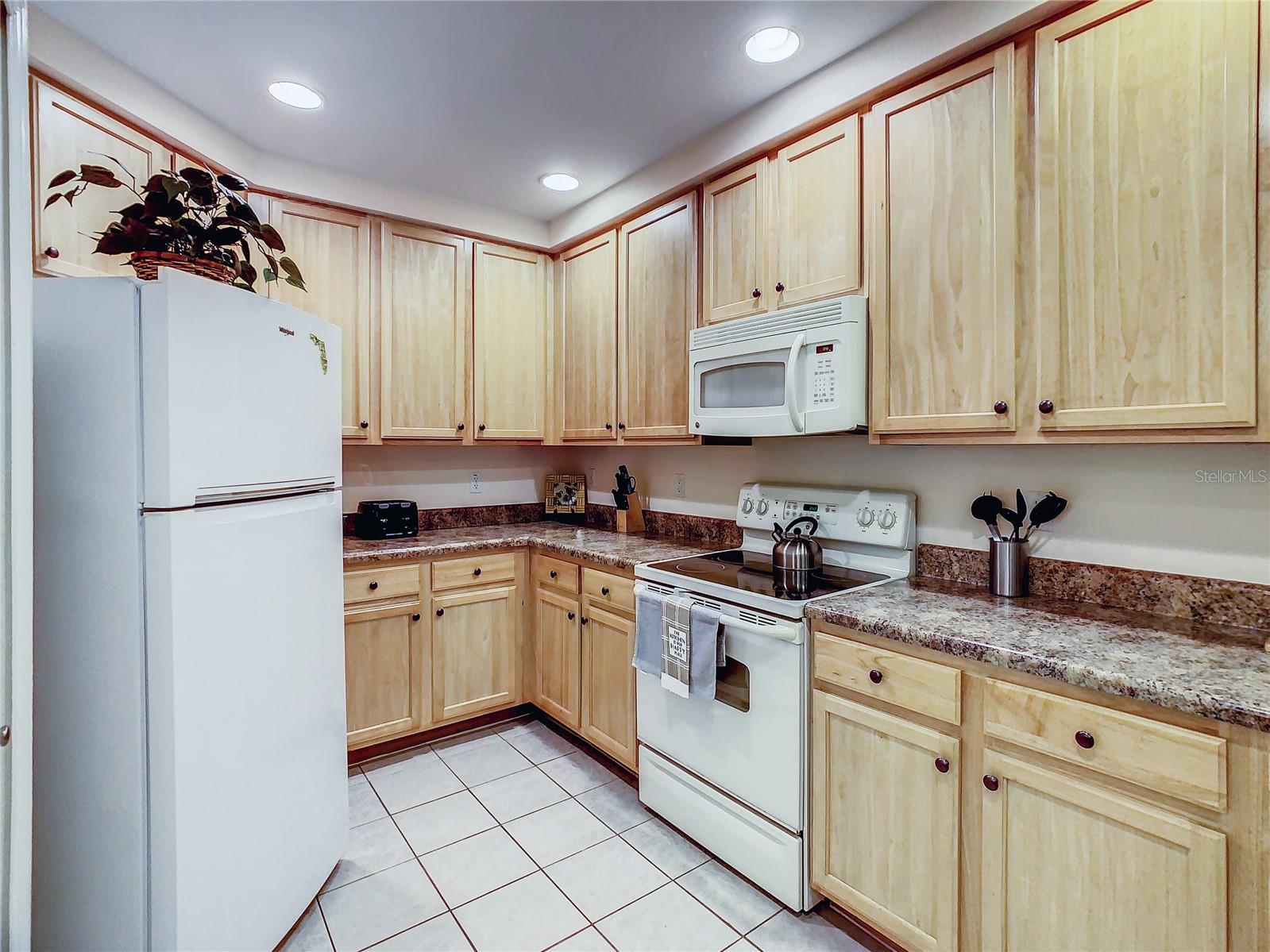 3050 PIRATES RETREAT CT #207, KISSIMMEE, FL, 34747