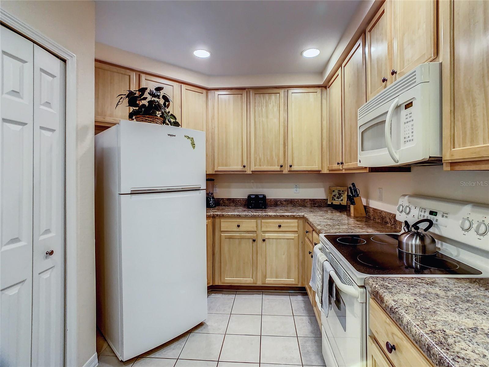 3050 PIRATES RETREAT CT #207, KISSIMMEE, FL, 34747