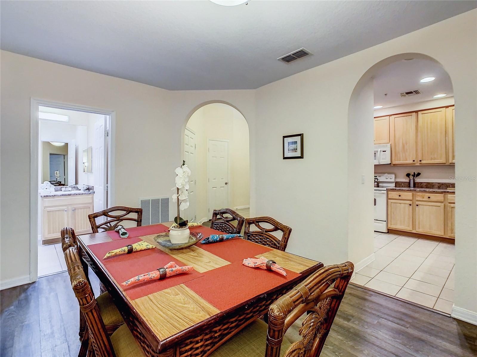 3050 PIRATES RETREAT CT #207, KISSIMMEE, FL, 34747