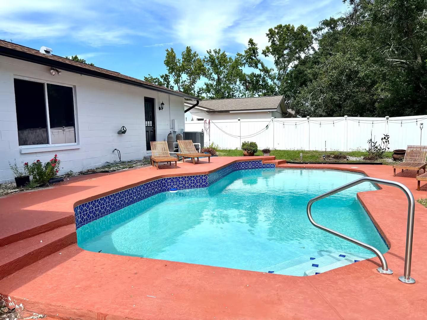 16513 SILVERHILL DR, TAMPA, FL, 33624