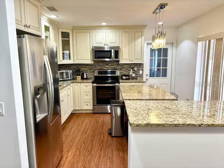16513 SILVERHILL DR, TAMPA, FL, 33624