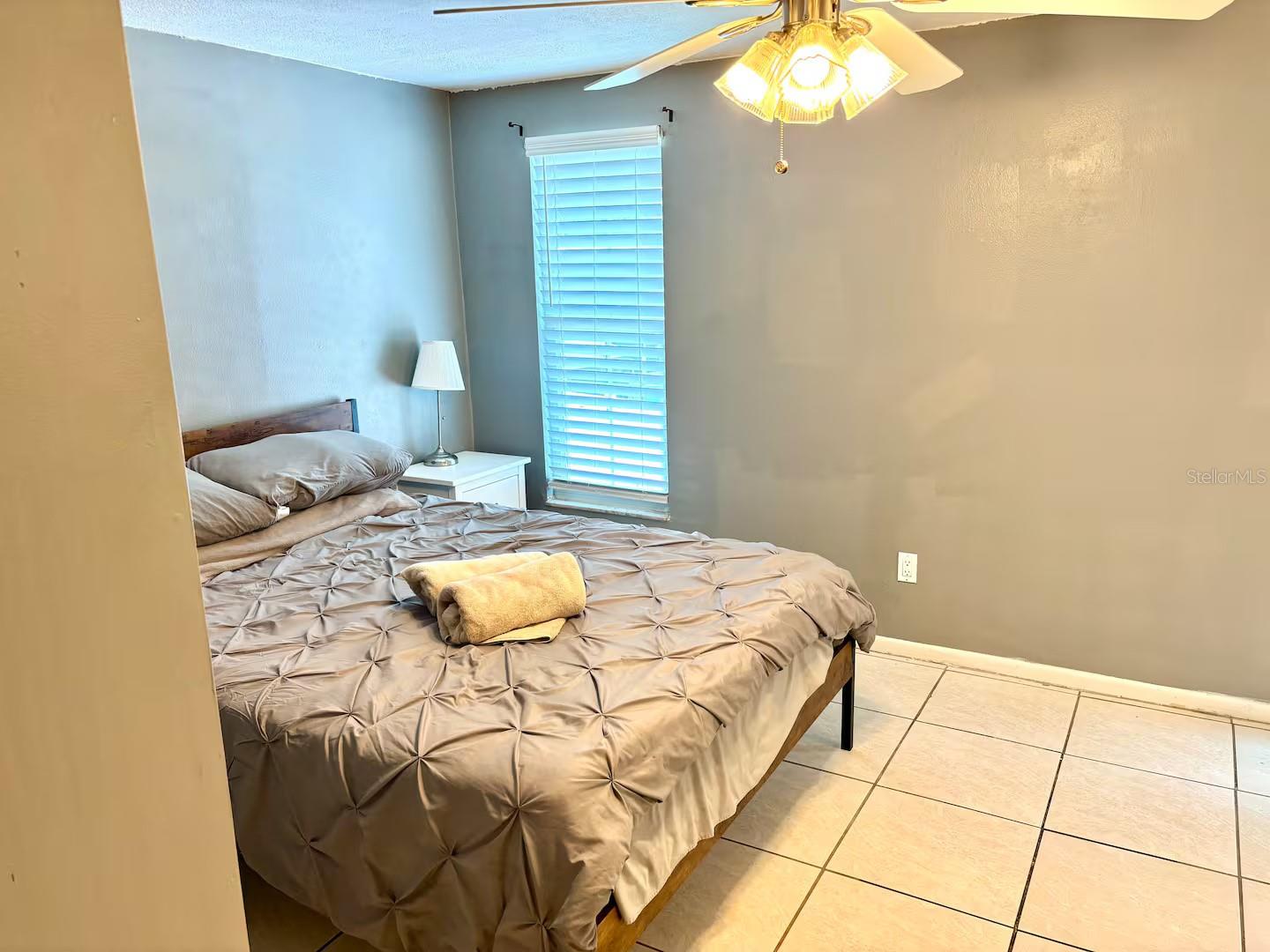 16513 SILVERHILL DR, TAMPA, FL, 33624
