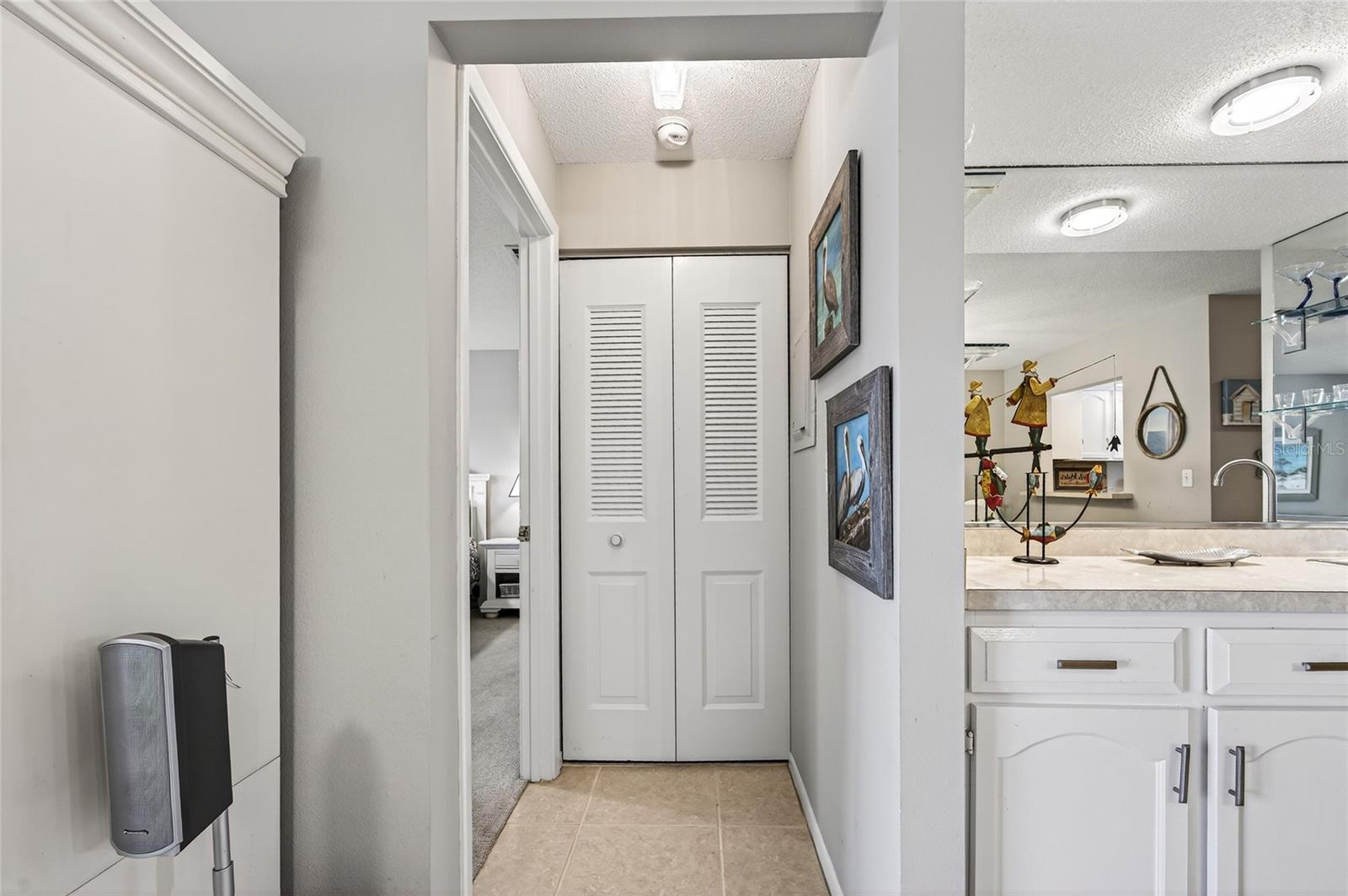 360 THREE LAKES LN #J, VENICE, FL, 34285