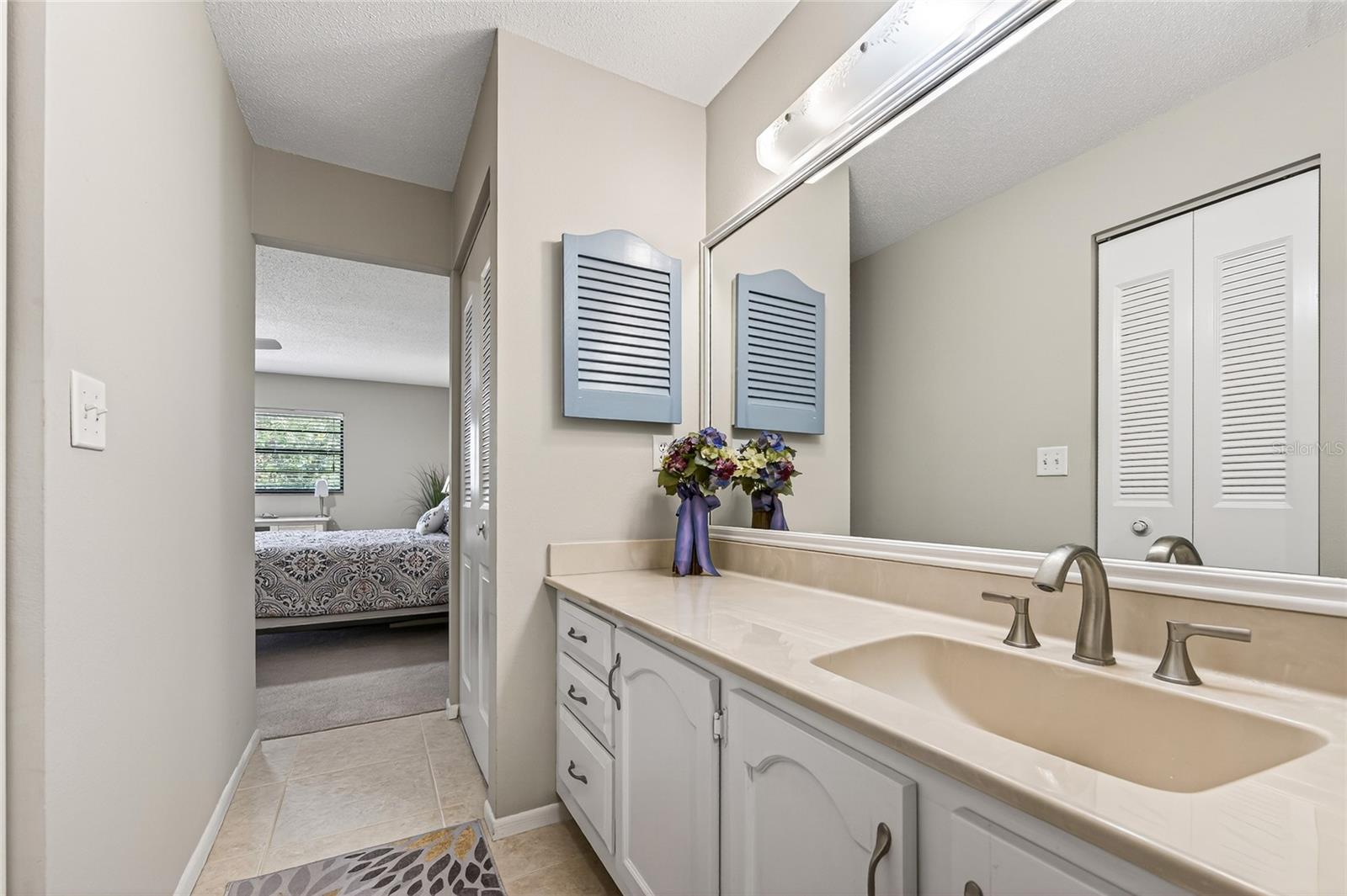 360 THREE LAKES LN #J, VENICE, FL, 34285