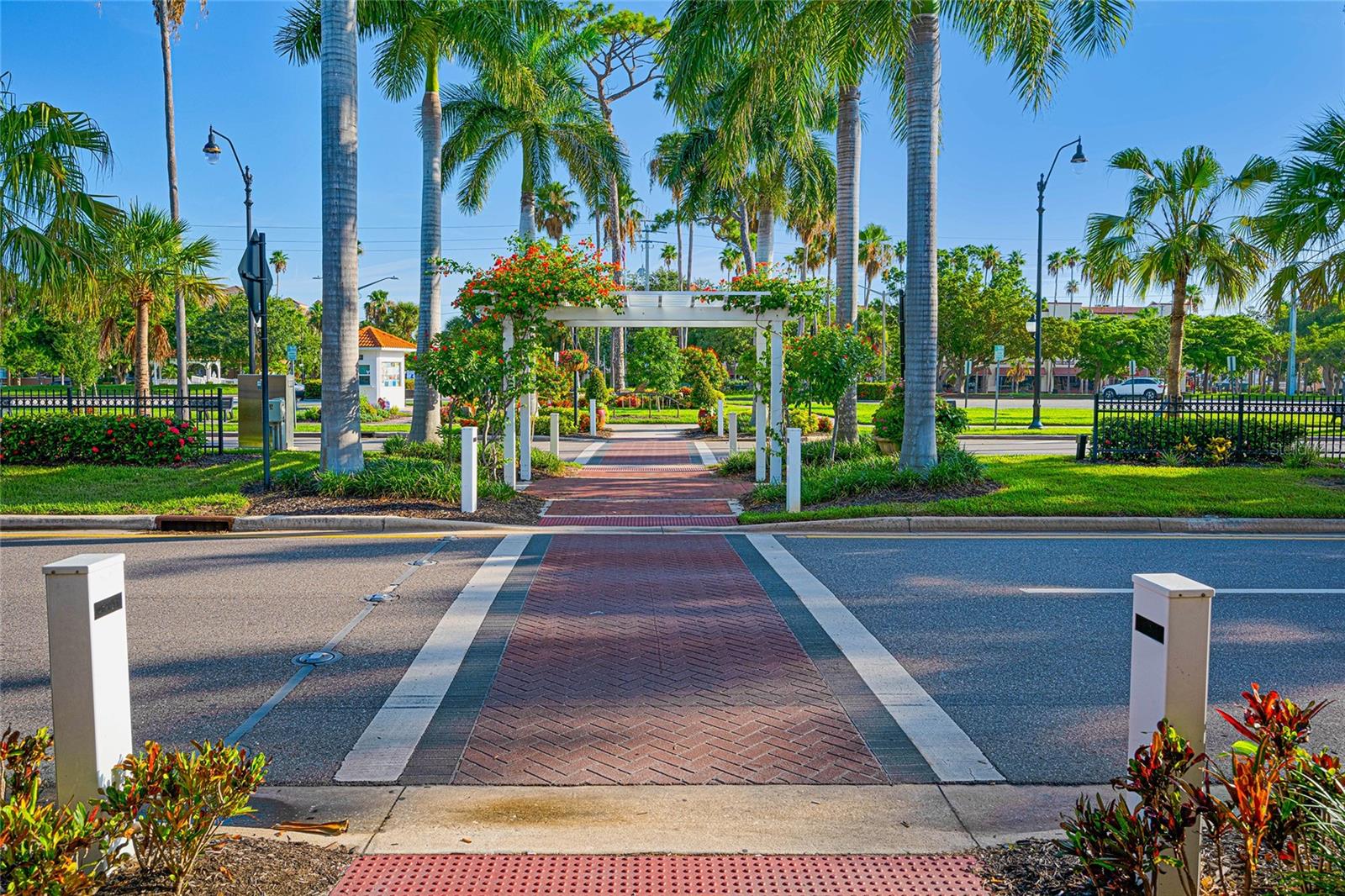 360 THREE LAKES LN #J, VENICE, FL, 34285