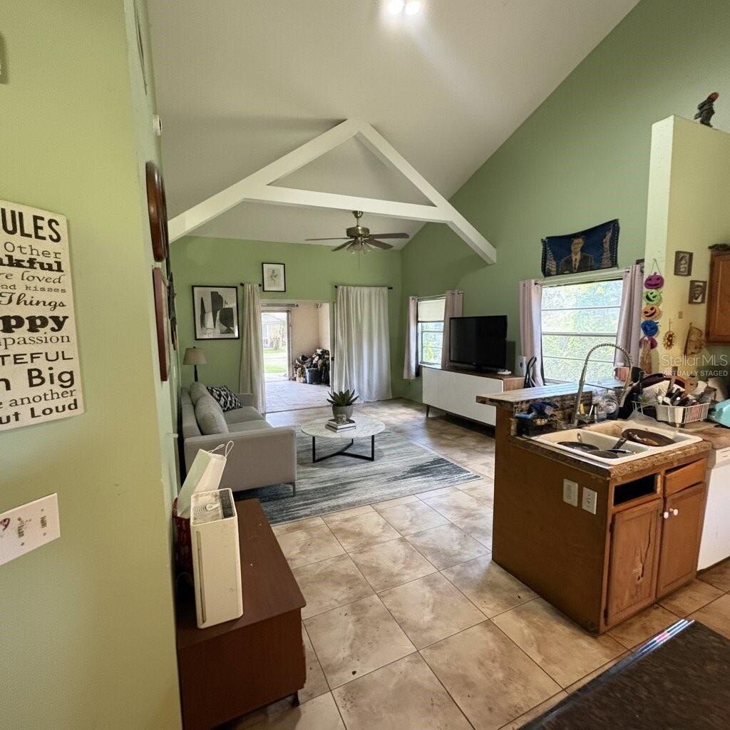 1646 3RD CT SW, VERO BEACH, FL, 32962