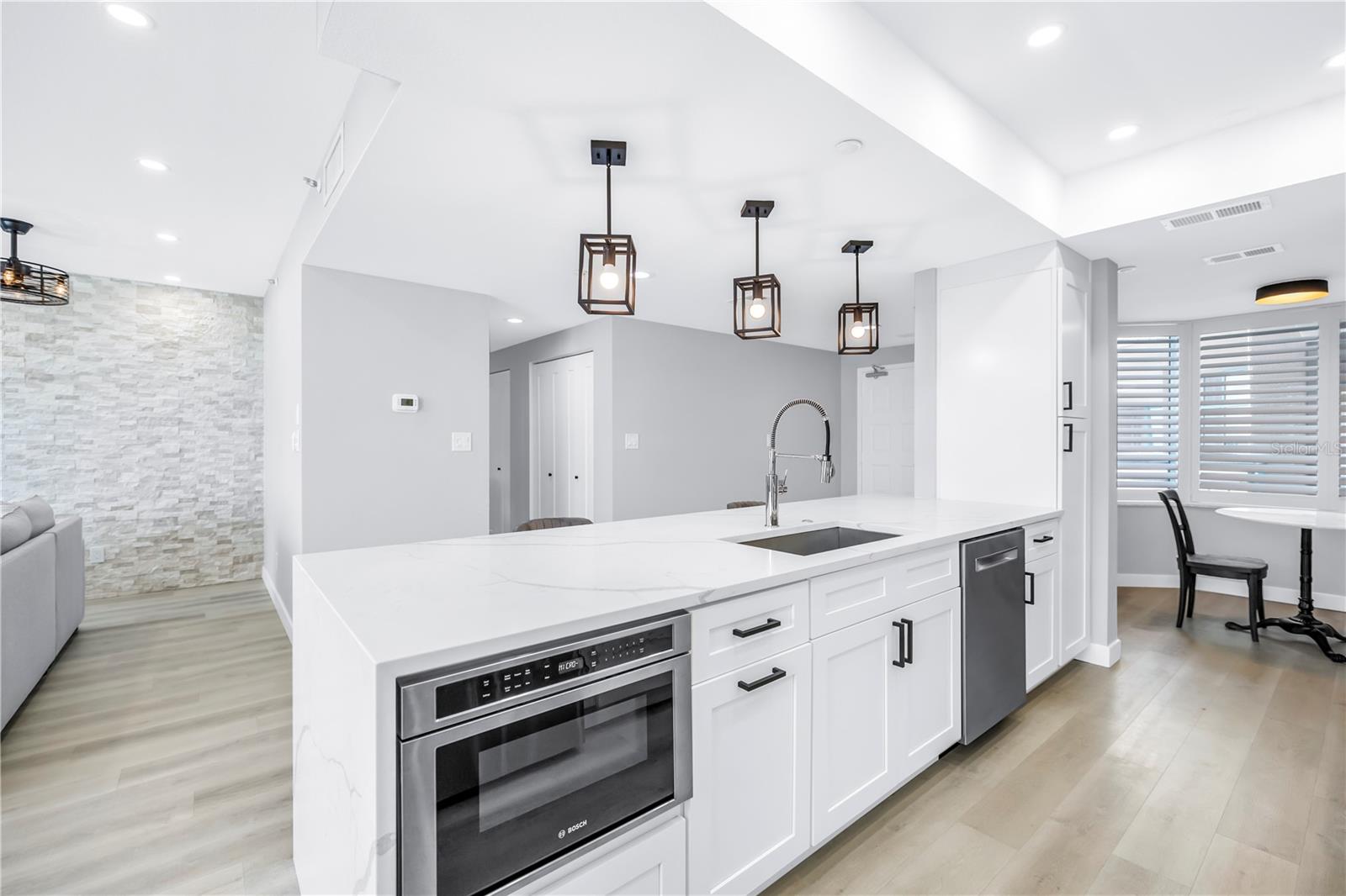 1520R GULF BLVD #906, CLEARWATER BEACH, FL, 33767