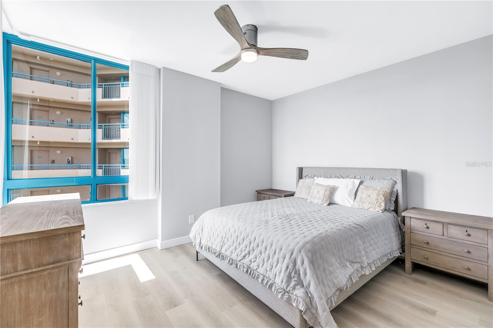 1520R GULF BLVD #906, CLEARWATER BEACH, FL, 33767