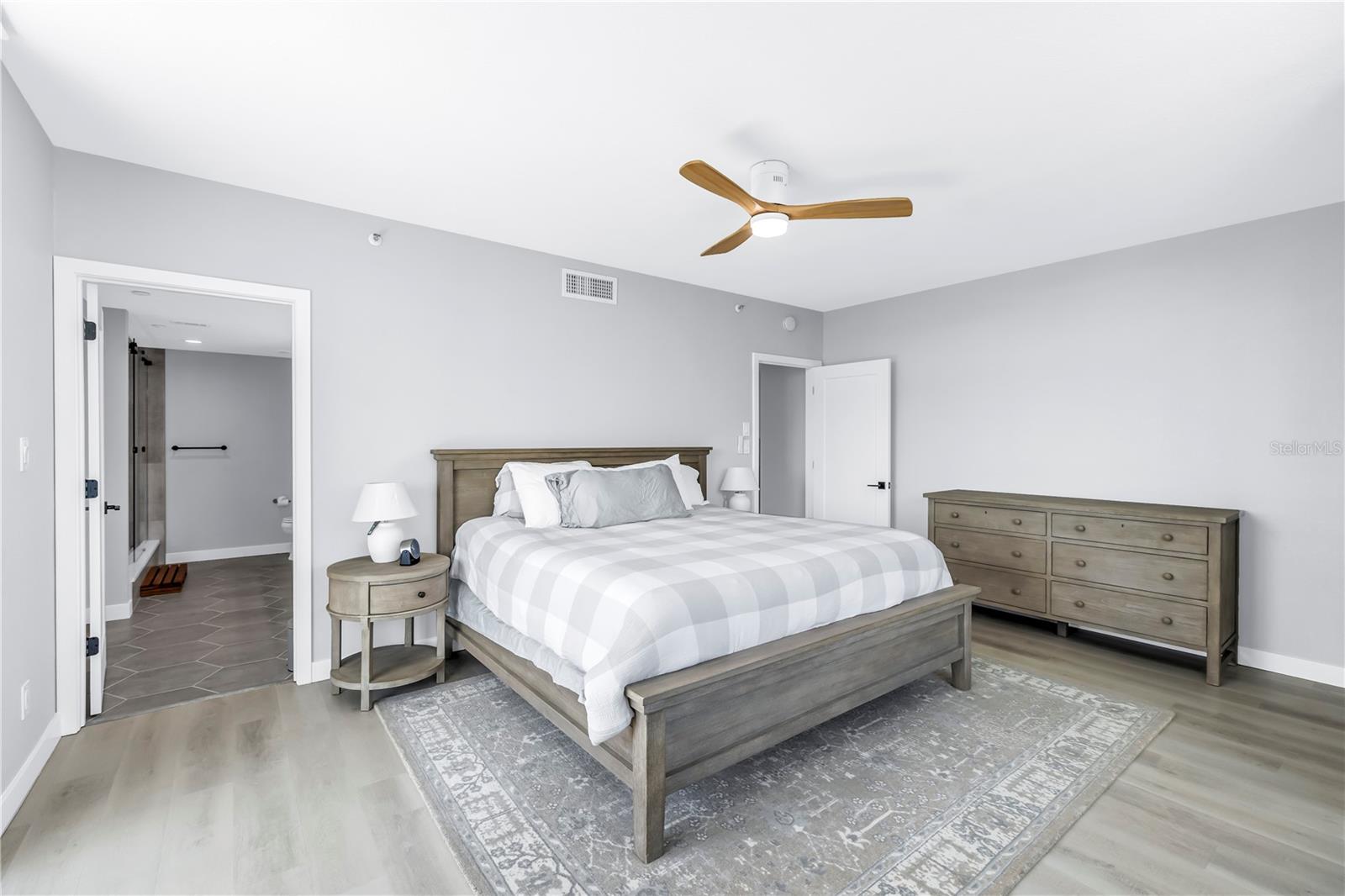 1520R GULF BLVD #906, CLEARWATER BEACH, FL, 33767