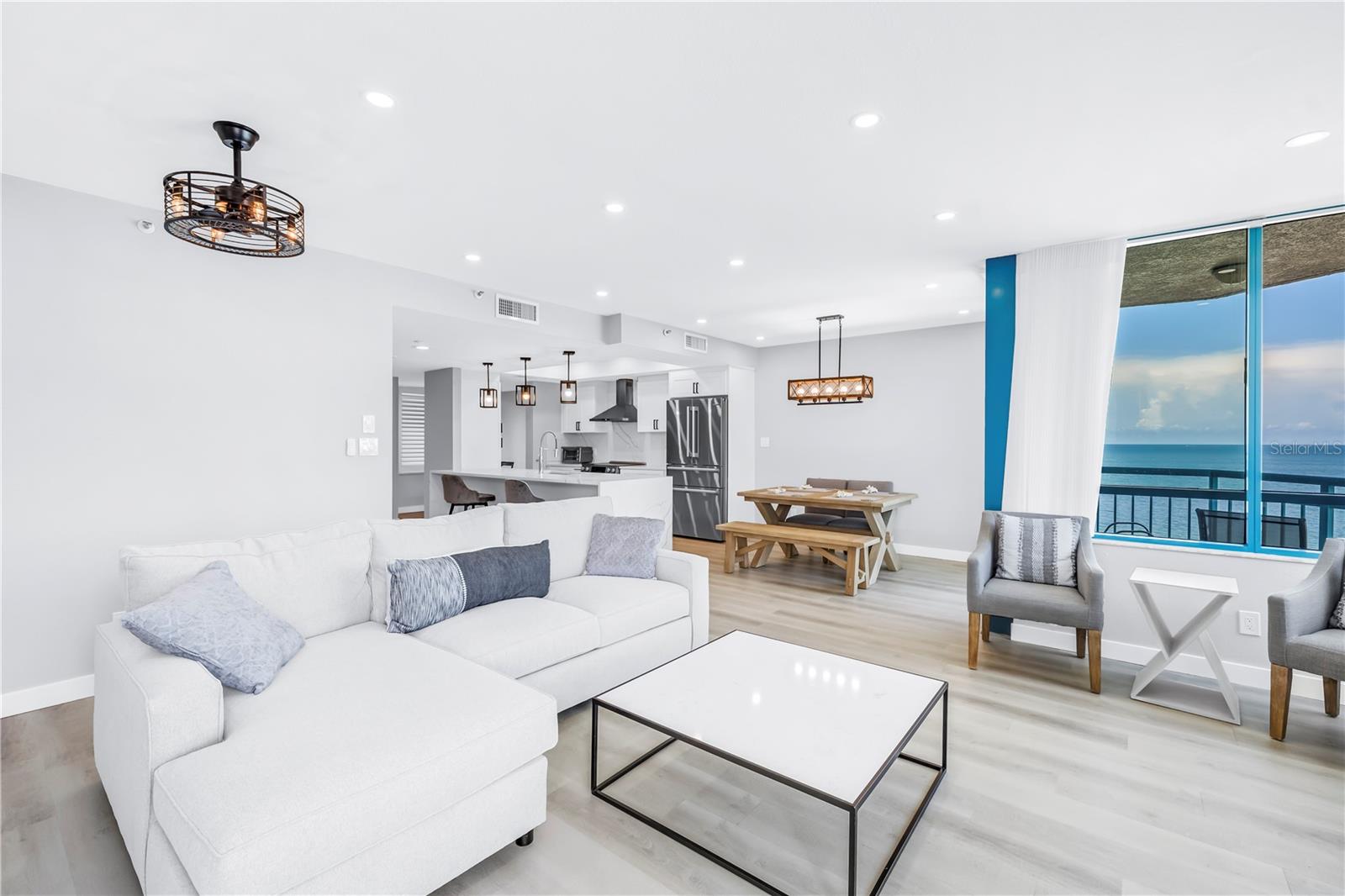 1520R GULF BLVD #906, CLEARWATER BEACH, FL, 33767