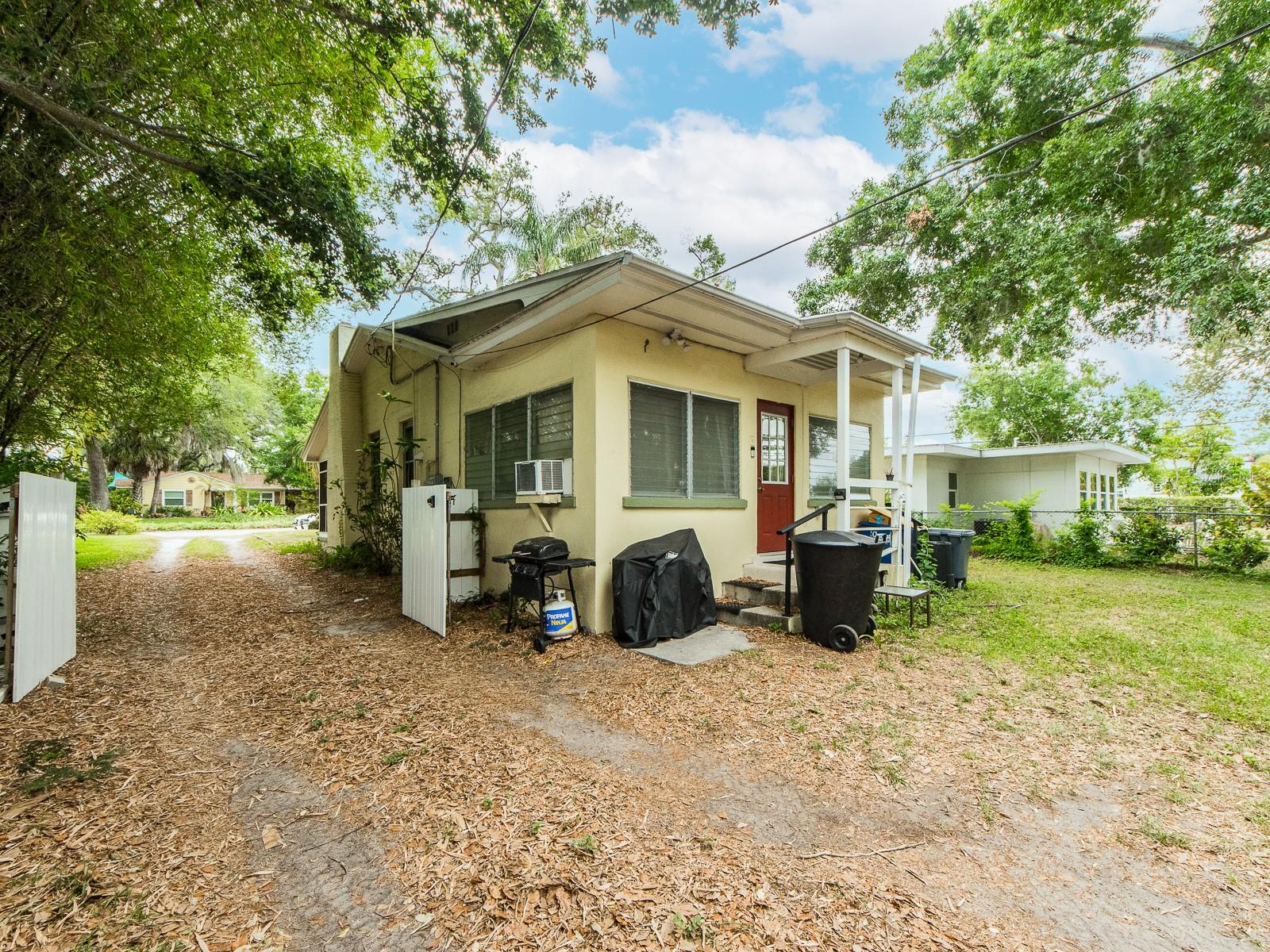 1045 MARINE ST, CLEARWATER, FL, 33755