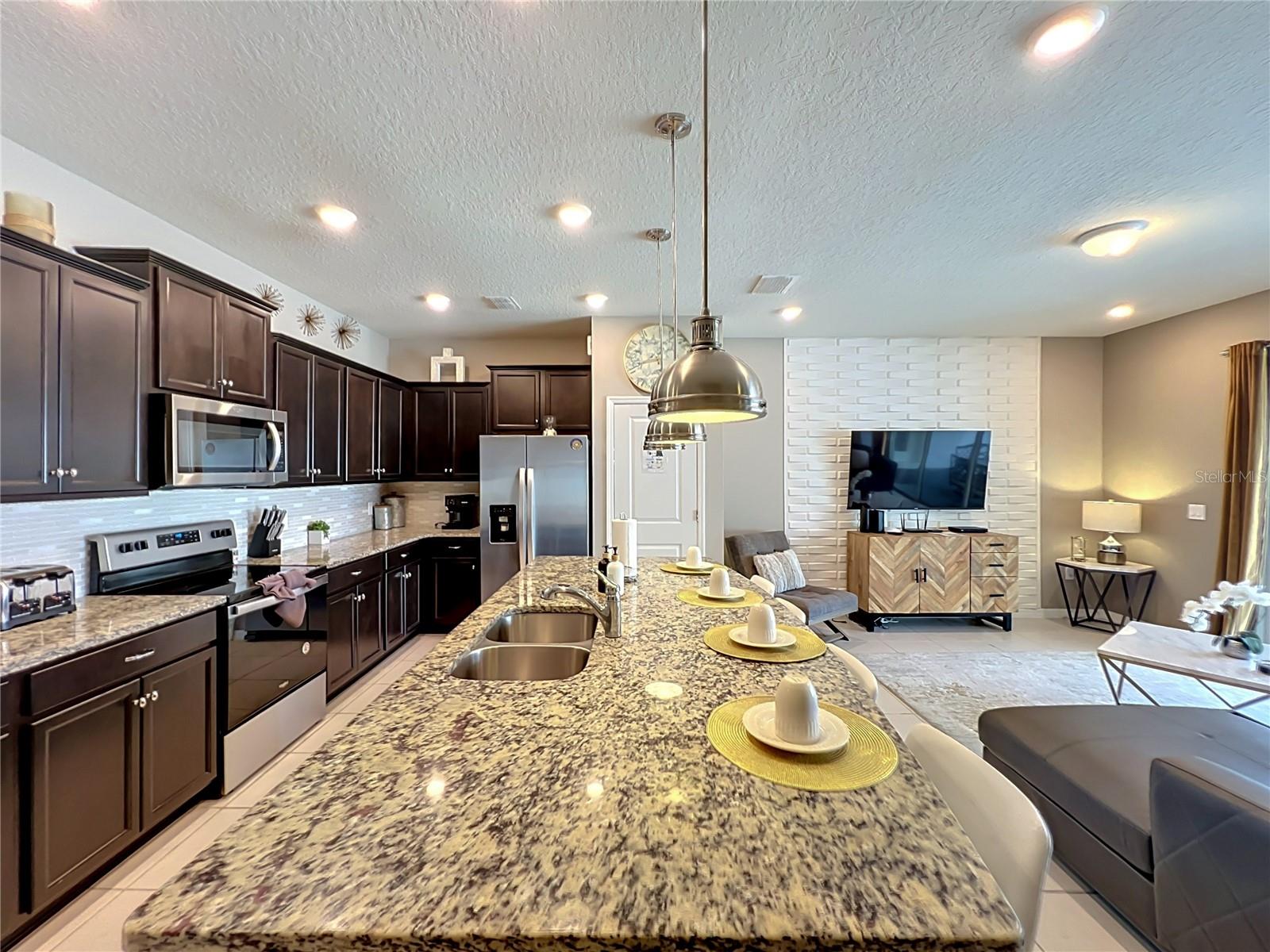 616 JASMINE LN, DAVENPORT, FL, 33897