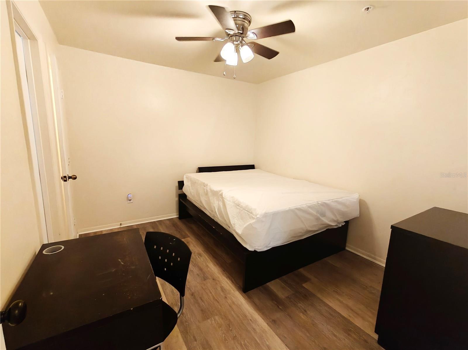 4000 SW 23RD ST #5-207 Room A, GAINESVILLE, FL, 32608
