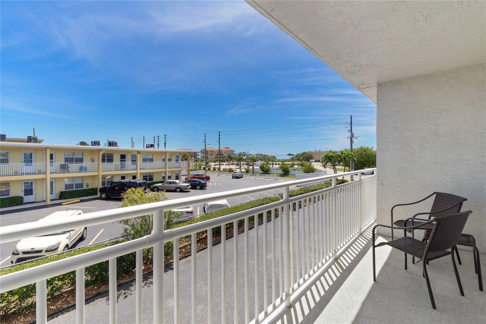 9755 HARRELL AVE #102, TREASURE ISLAND, FL, 33706
