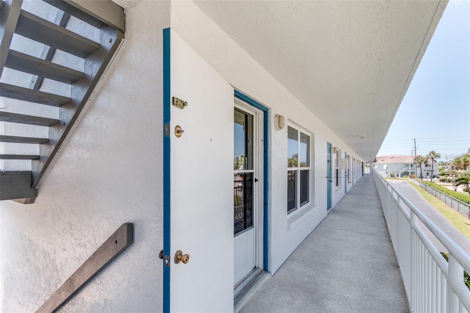 9755 HARRELL AVE #102, TREASURE ISLAND, FL, 33706