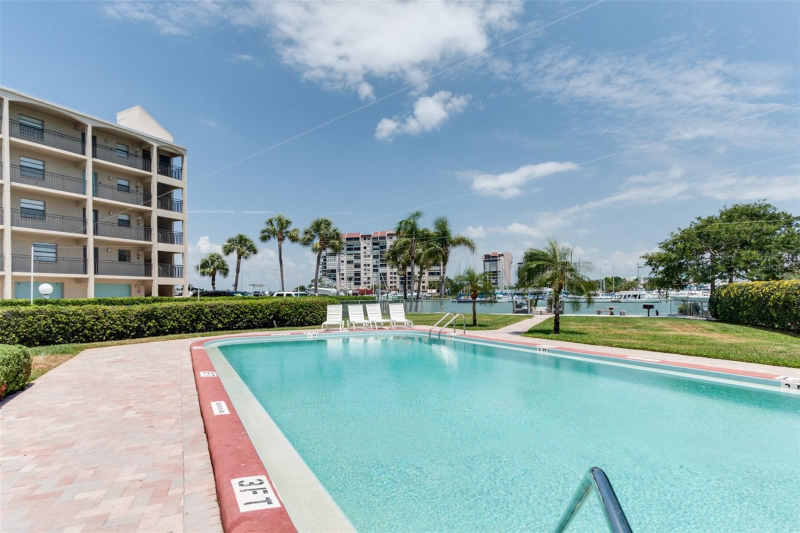 9755 HARRELL AVE #102, TREASURE ISLAND, FL, 33706