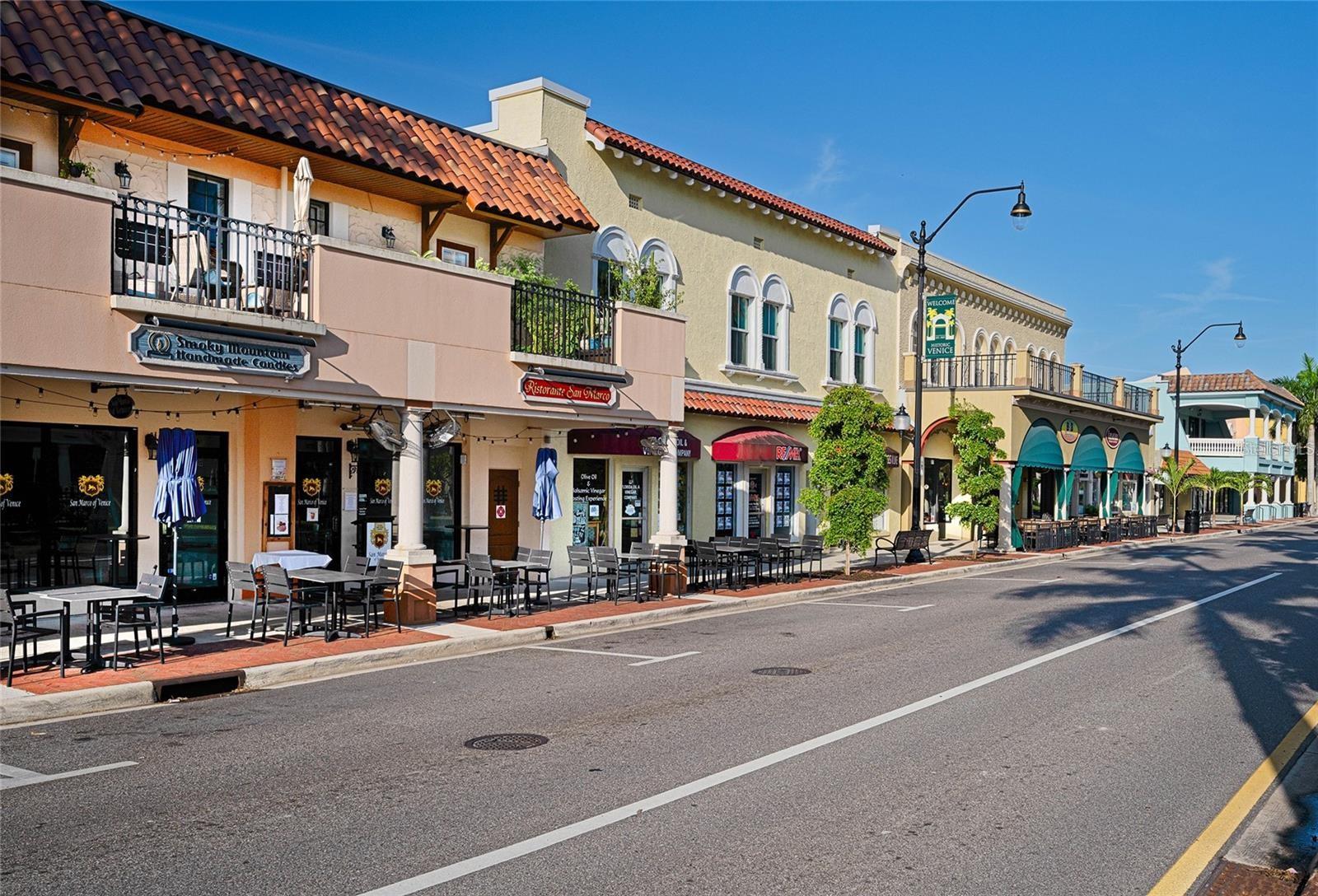 222 MALVERN DR, VENICE, FL, 34293