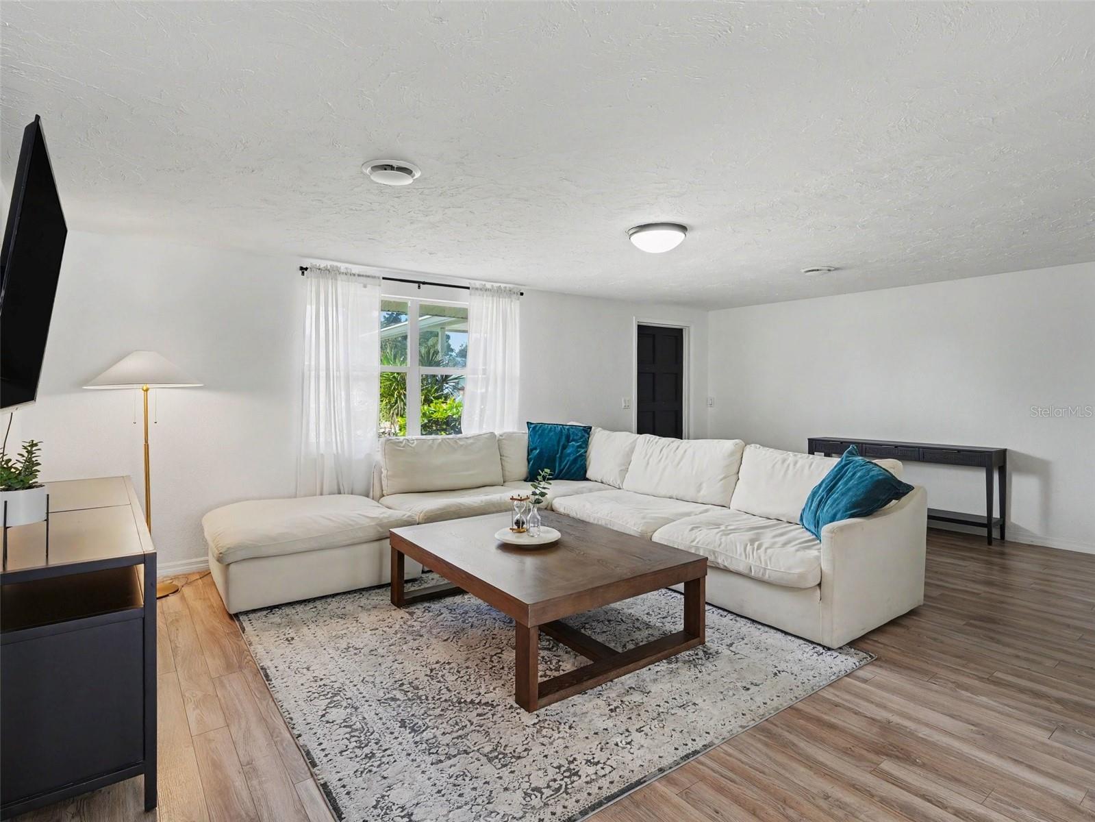 222 MALVERN DR, VENICE, FL, 34293