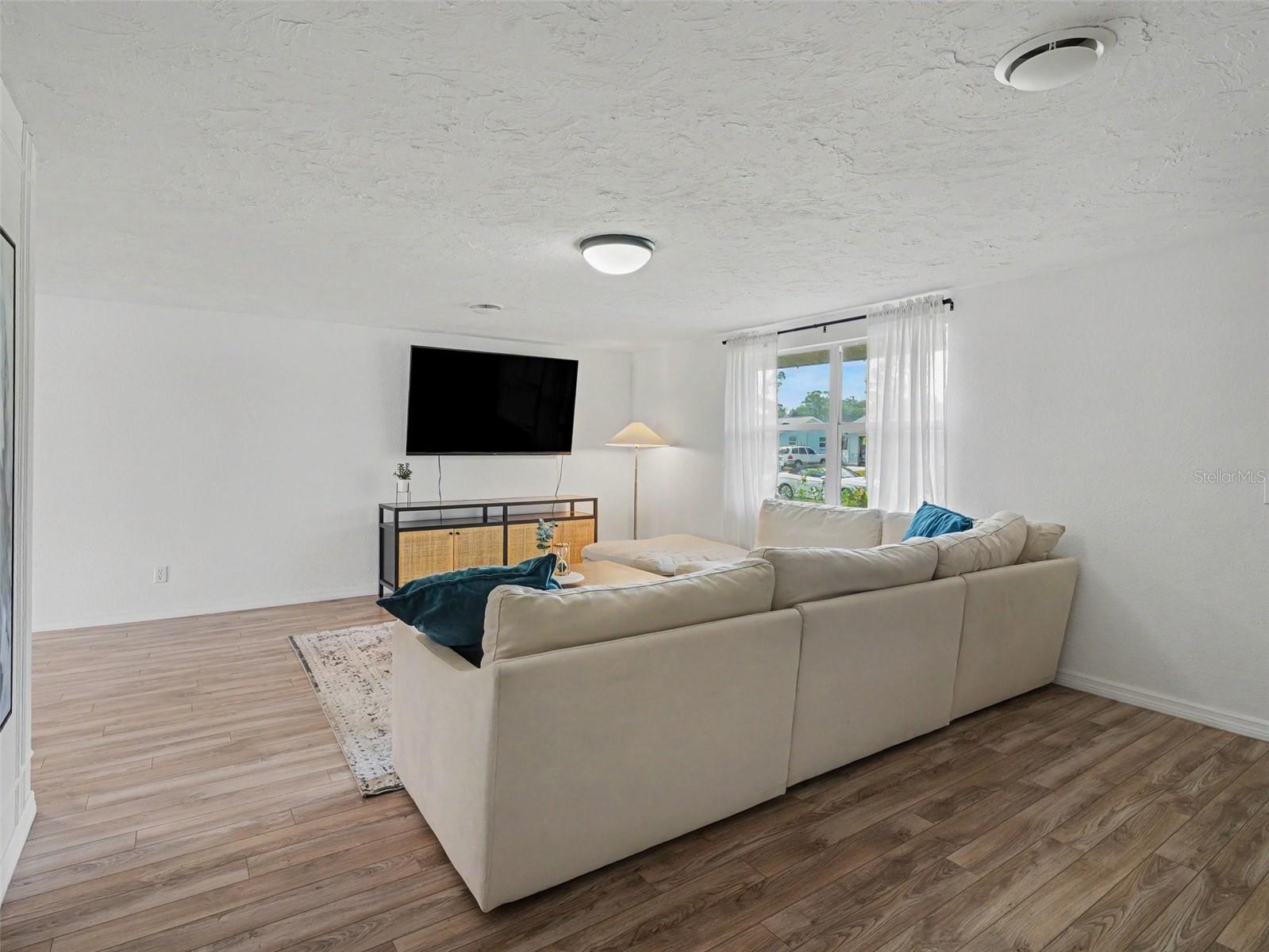 222 MALVERN DR, VENICE, FL, 34293