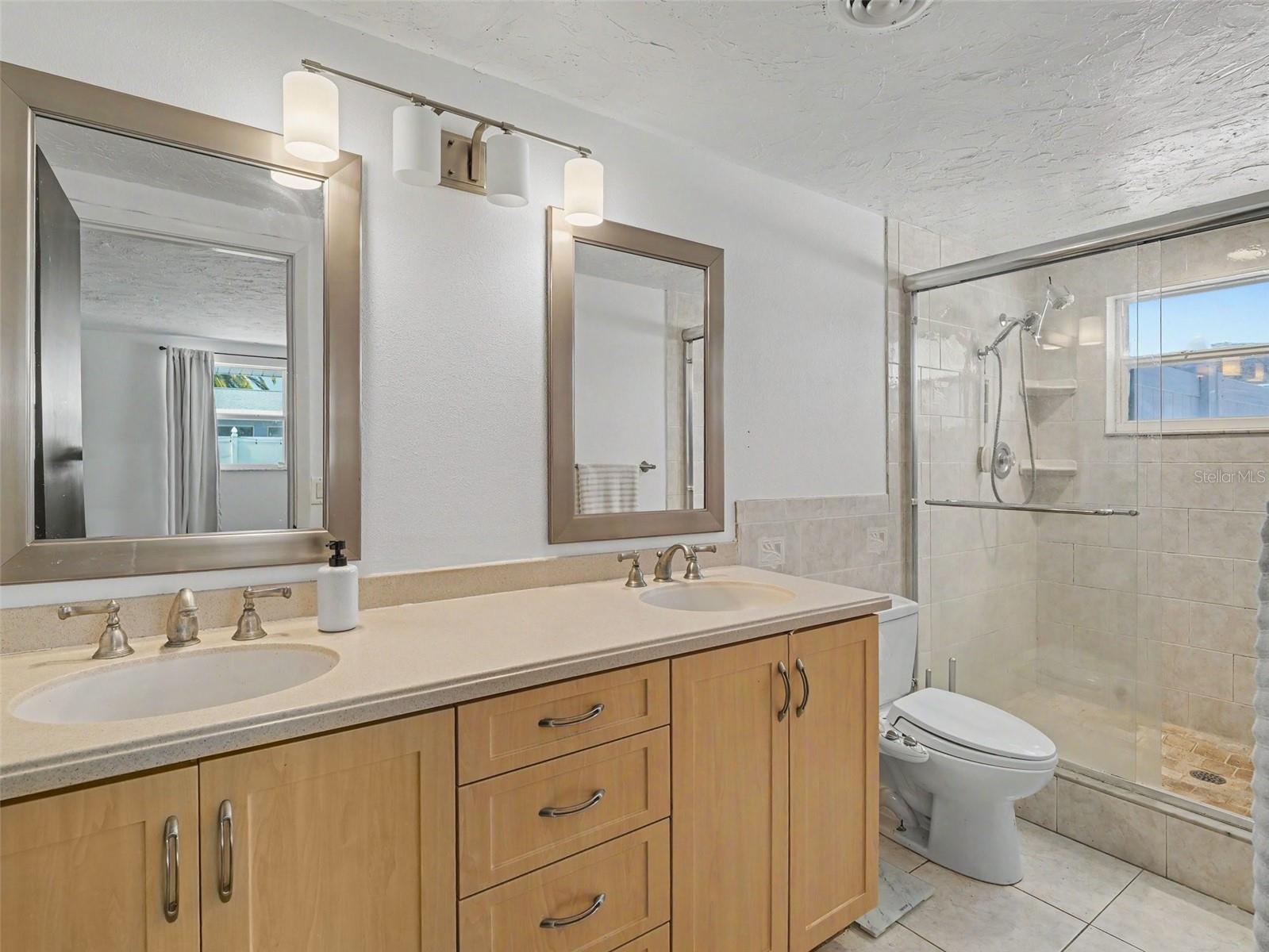 222 MALVERN DR, VENICE, FL, 34293